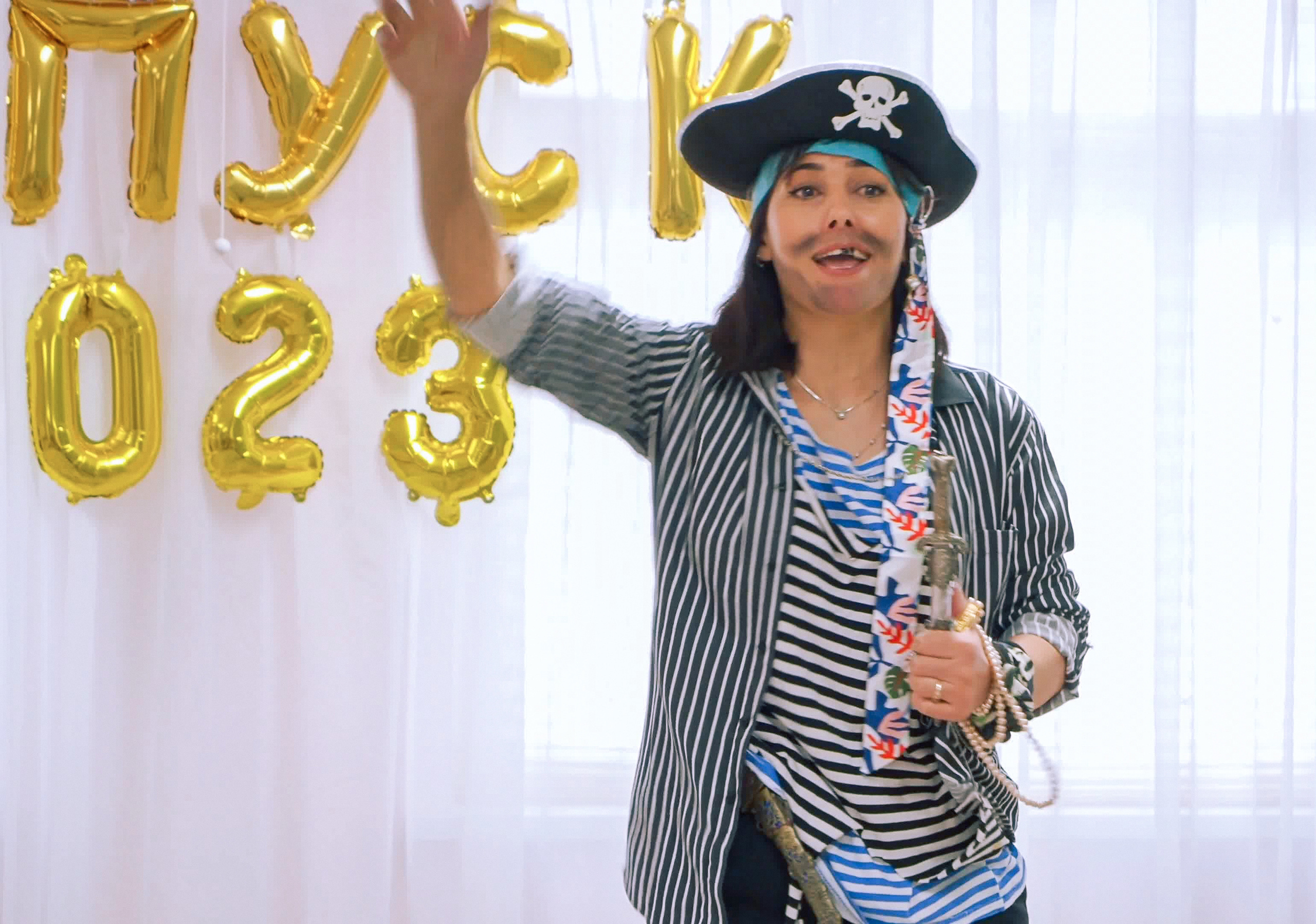 Выпускной праздник в Д/С «Ласточка». Фото с видеозаписи. Фотограф Никифоров-Гордеев Сергей. Москва и МО