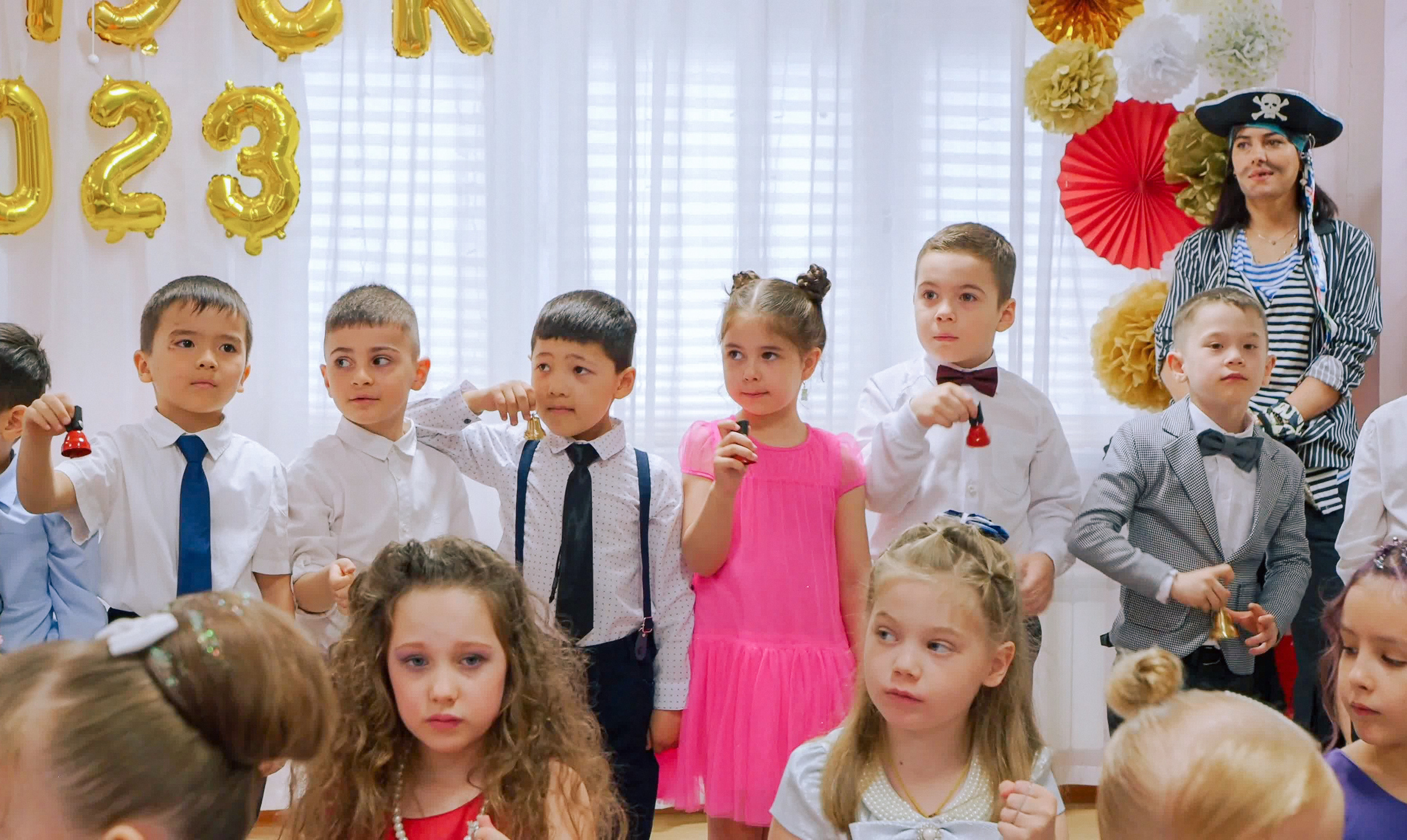 Выпускной праздник в Д/С «Ласточка». Фото с видеозаписи. Фотограф Никифоров-Гордеев Сергей. Москва и МО