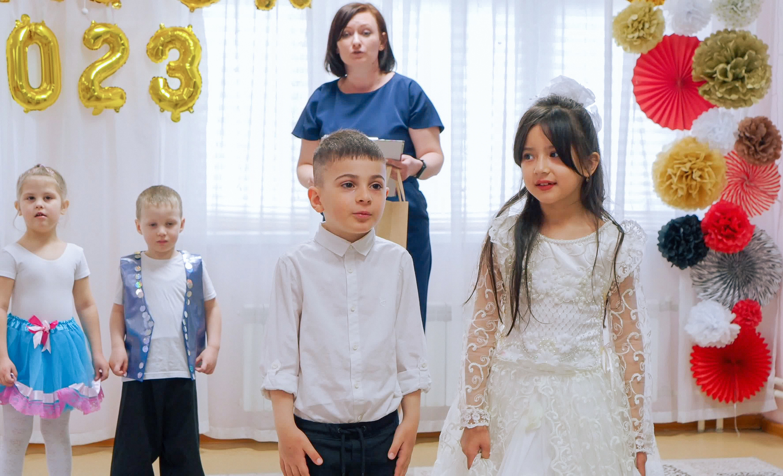 Выпускной праздник в Д/С «Ласточка». Фото с видеозаписи. Фотограф Никифоров-Гордеев Сергей. Москва и МО