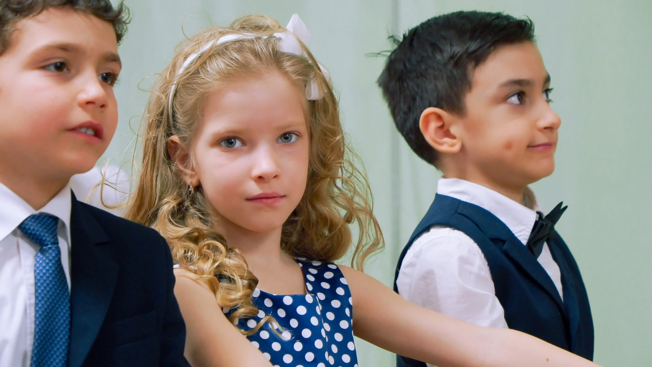 Выпускной праздник в Д/С «Ласточка». Фото с видеозаписи. Фотограф Никифоров-Гордеев Сергей. Москва и МО