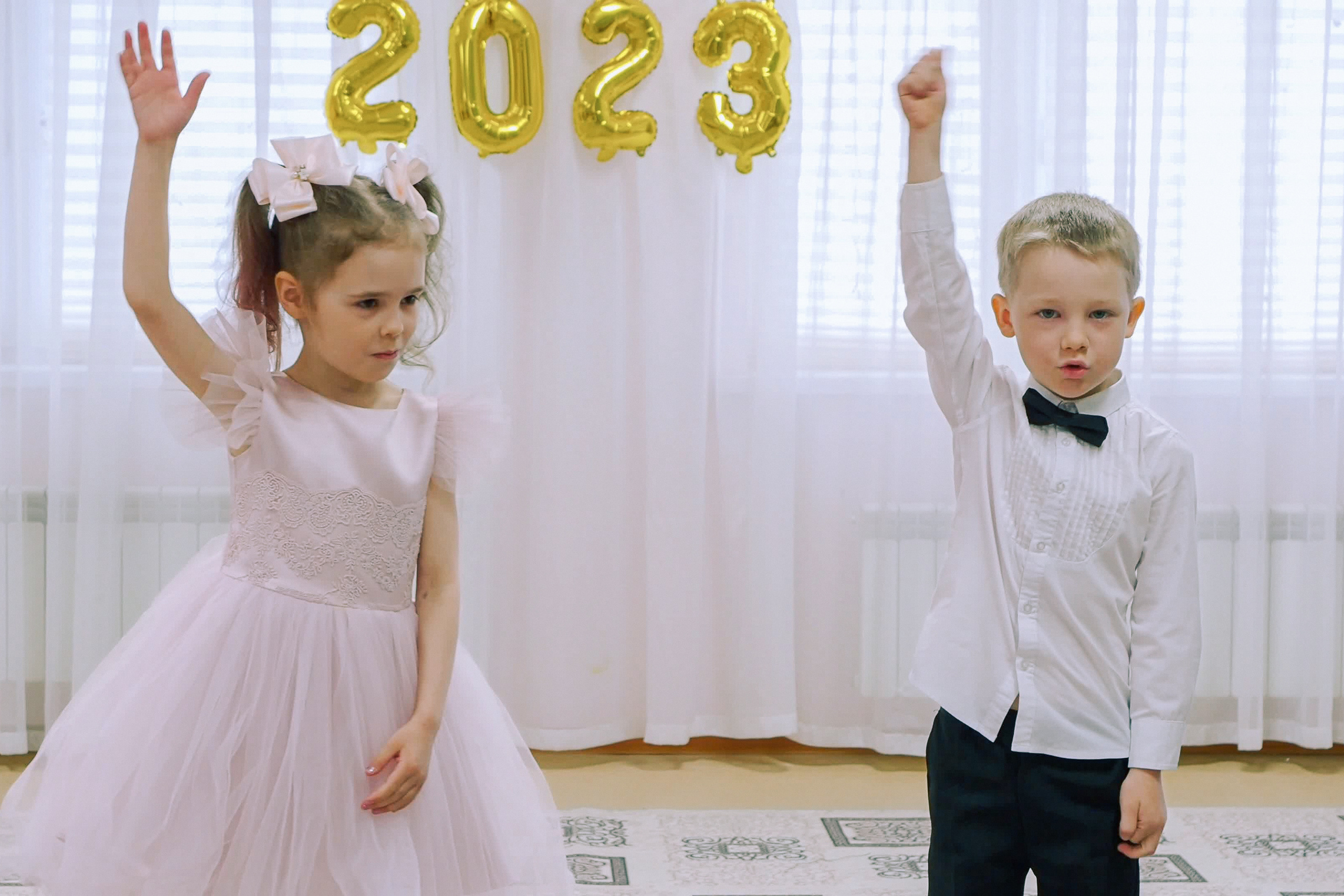 Выпускной праздник в Д/С «Ласточка». Фото с видеозаписи. Фотограф Никифоров-Гордеев Сергей. Москва и МО