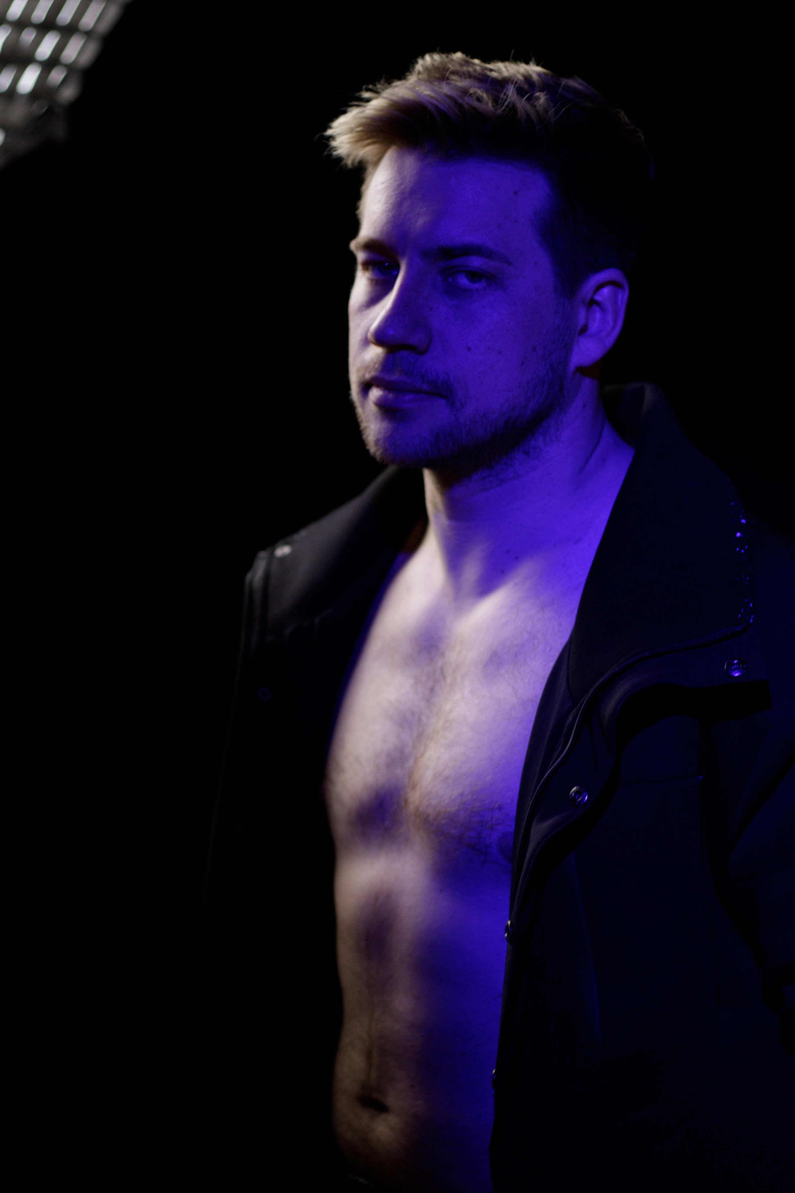 Антон. Фотограф в Тюмени Даша Михнова. Портреты, фотопроекты, фотодни