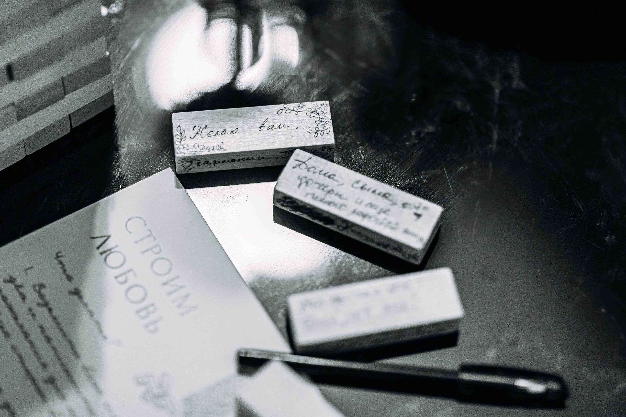 ЦВЕТ СЕЗОНА — РОЗОВЫЙ