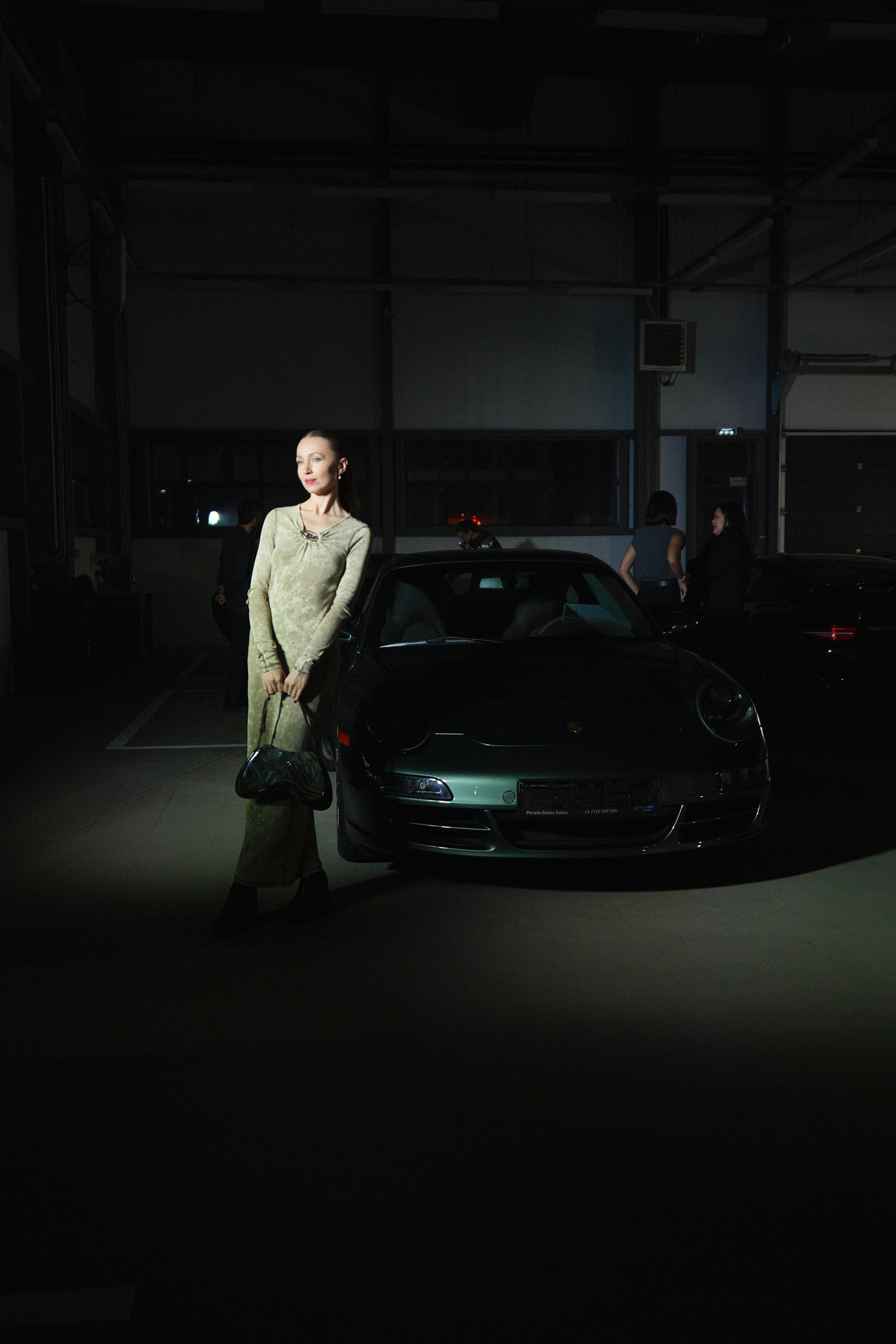 «Night in Salon» Porshe автосалон. Фотограф в Актобе Алексей Вагин
