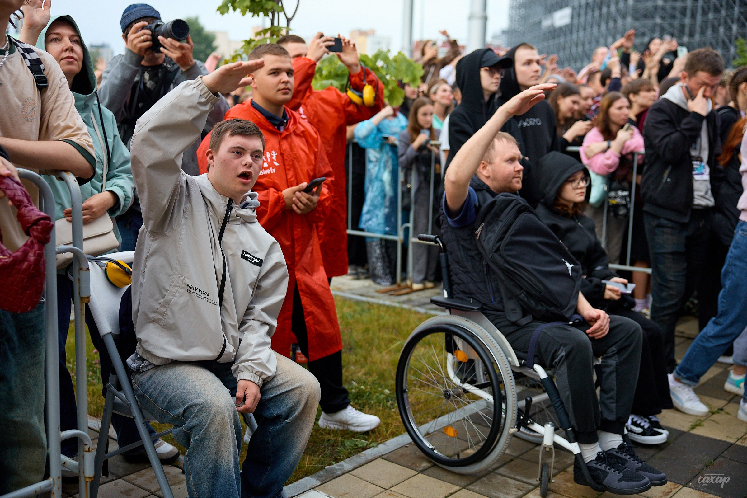Ак-47, Витя АК. Профессиональный фотограф в Екатеринбурге Юра Сахар