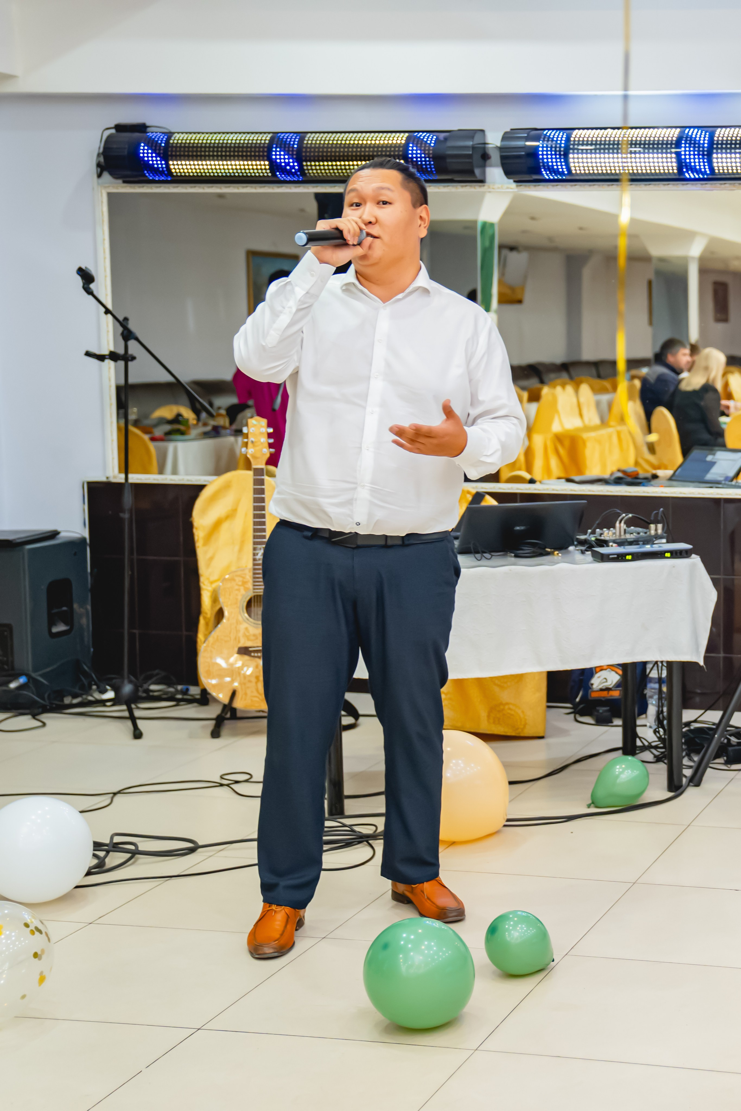 Осенняя Свадьба 2024. Занимаюсь профессиональной фотографией и живу рядом с Байкалом. Работаю в разных жанрах