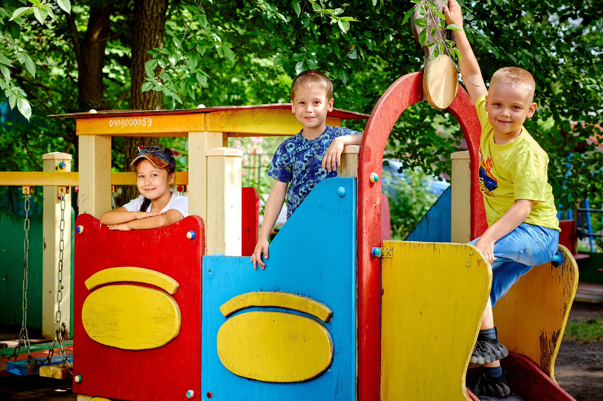 Пример летней съемки в детском саду № 92 Старшая группа Радуга. Фотограф Выпускные альбомы Таганрог Сергей Коробченко