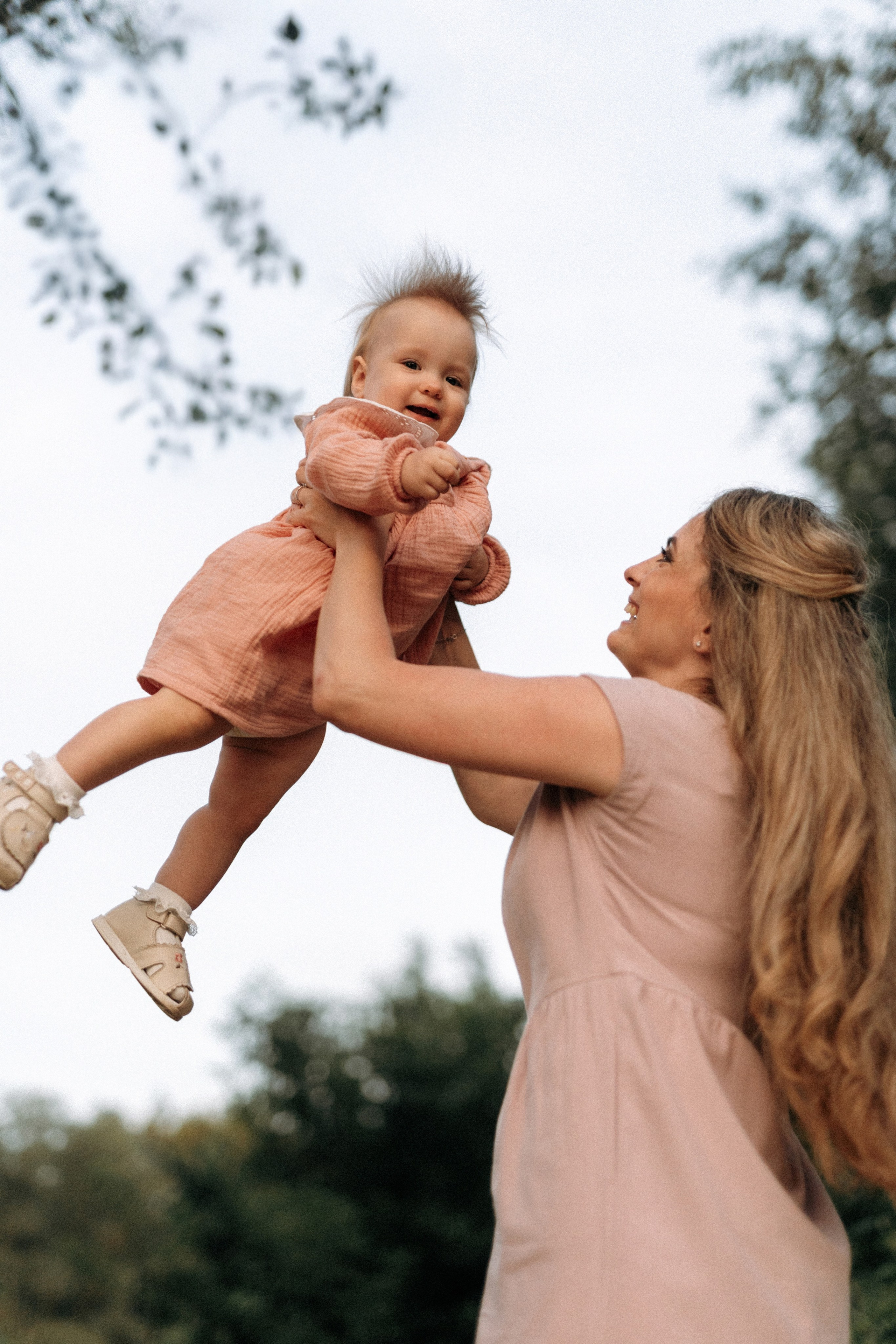 Семейная фотосессия на берегу реки для Миши, Тани, Сони и Таи. Свадебный фотограф в Тамбове Павел Четвертков