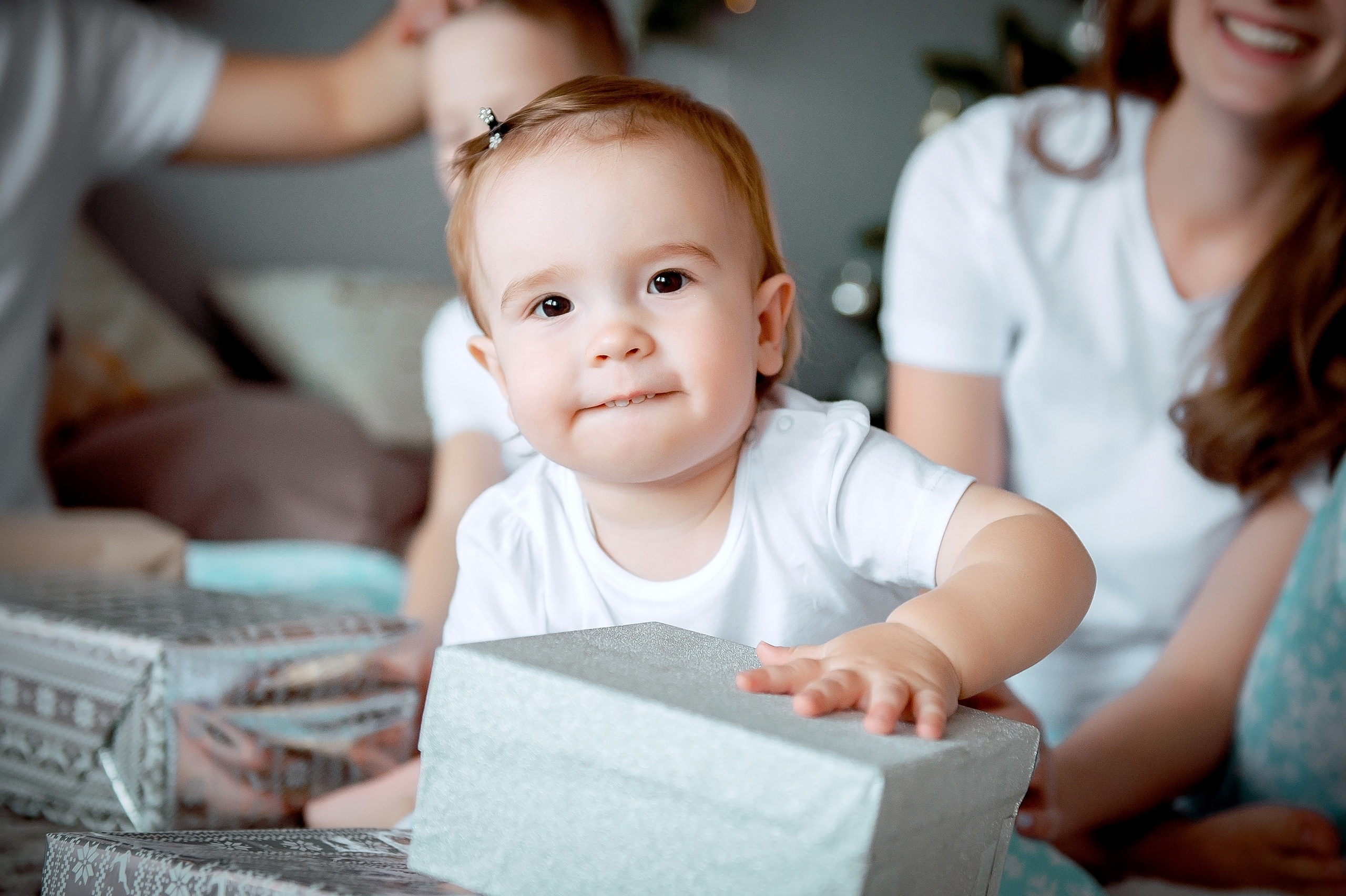 Семейная новогодняя фотосессия во Фрязино в фотостудии. Свадебный и семейный фотограф Виктория Носачёва. Щелково, Москва и МО