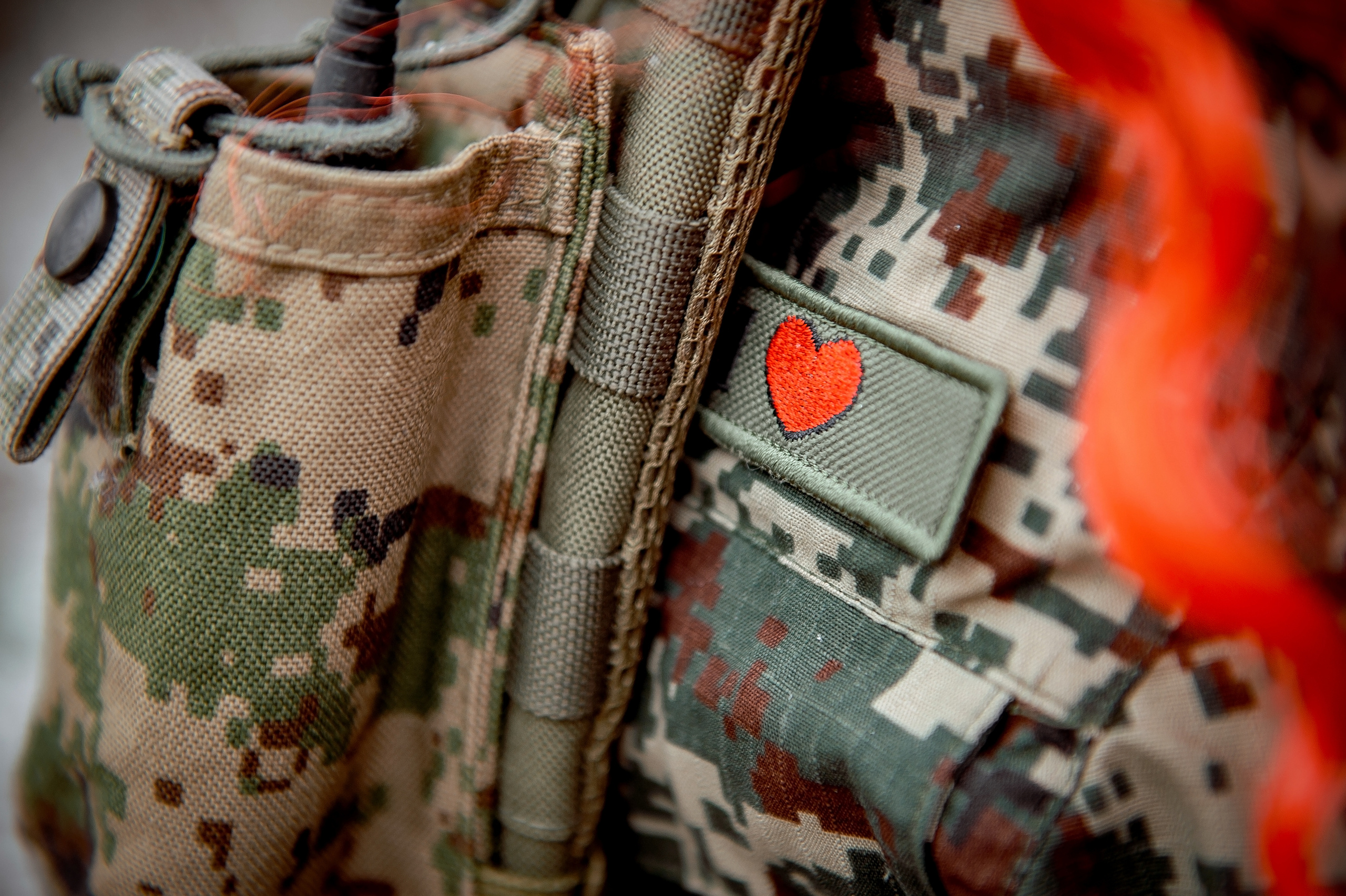 Фотосессия Love story в стиле милитари. Свадебный и семейный фотограф Виктория Носачёва. Щелково, Москва и МО