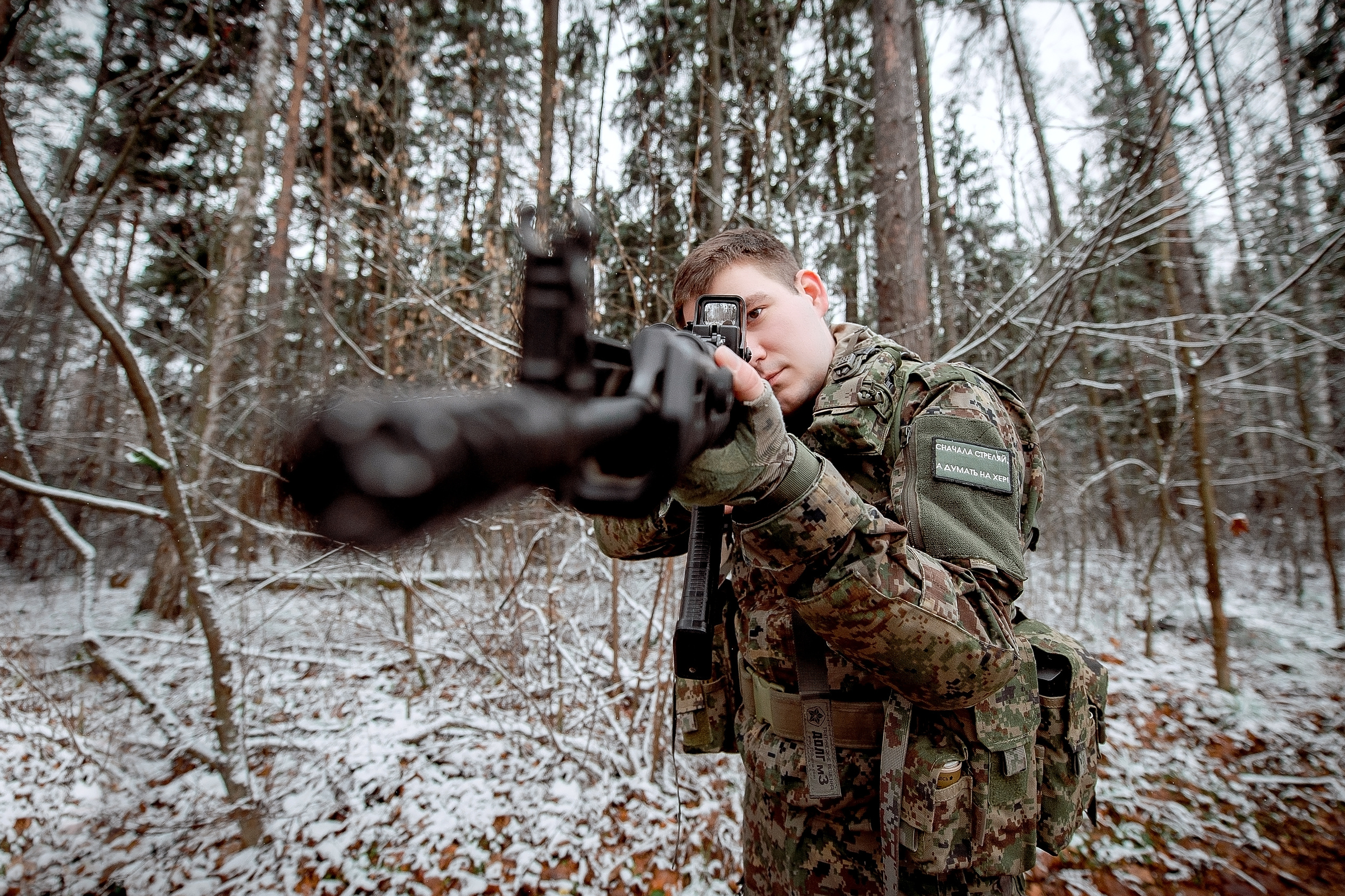 Фотосессия Love story в стиле милитари. Свадебный и семейный фотограф Виктория Носачёва. Щелково, Москва и МО