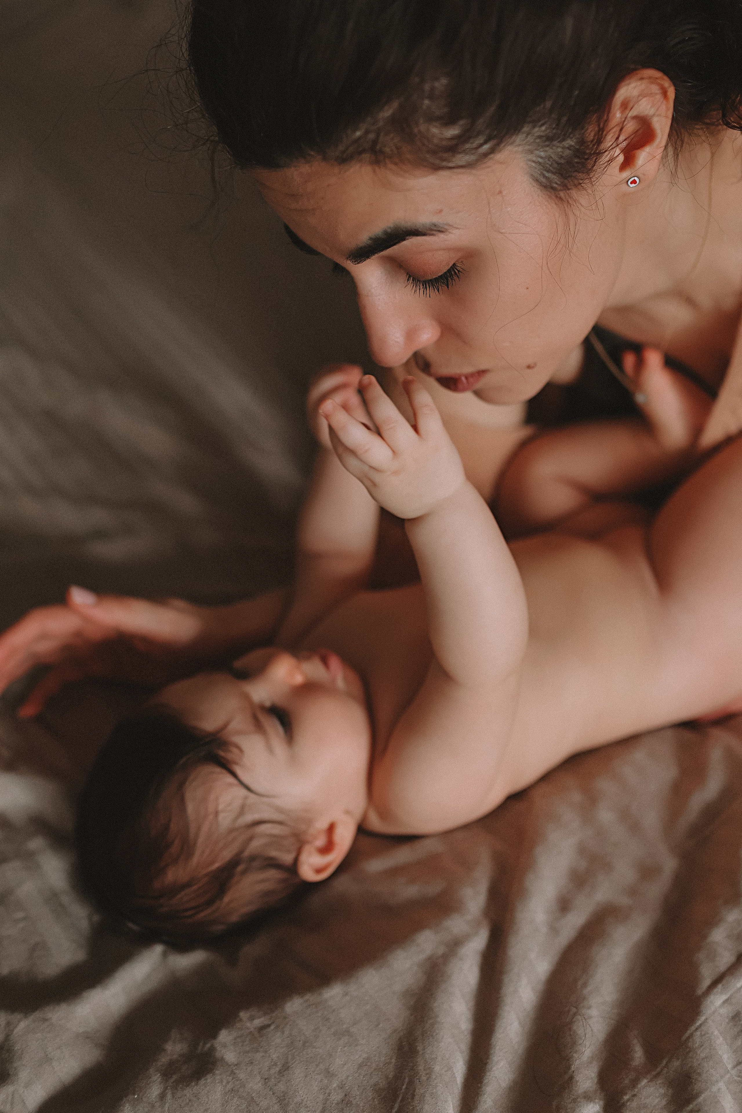 С малышкой. Семейный фотограф Тюмень, фотограф на роды Салмина Мария
