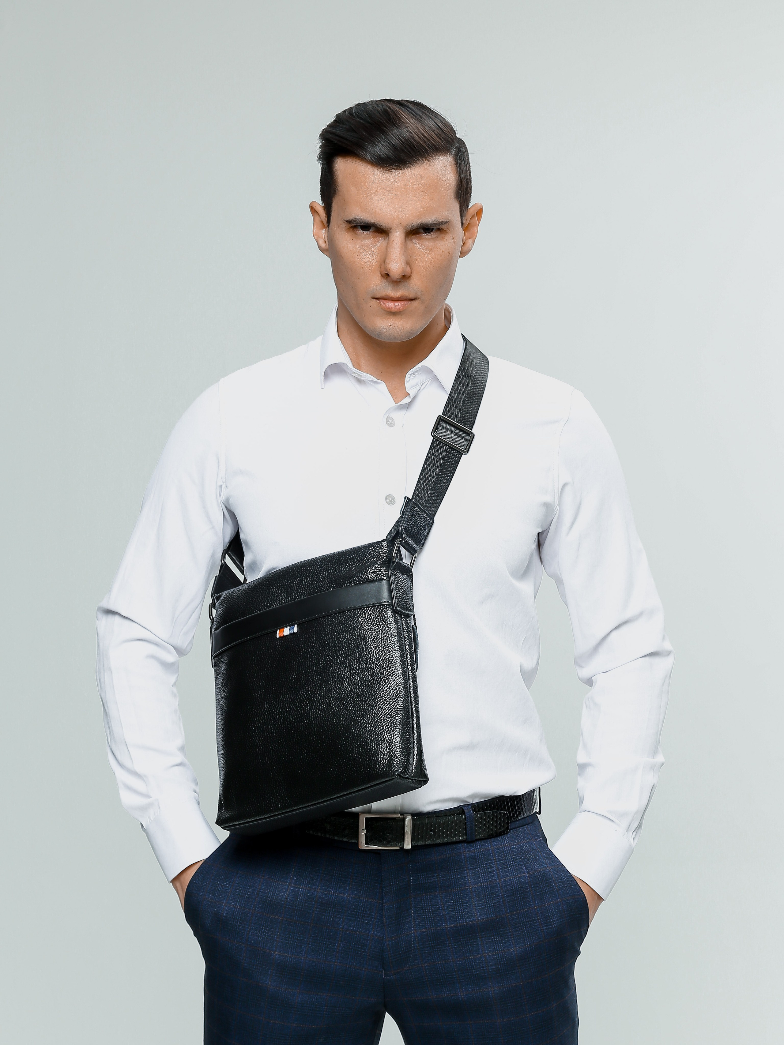 Коммерческая фотосессия мужских сумок для маркетплейсов и социальных сетей. Fashion фотограф в Санкт-Петербурге Савинова Ирина