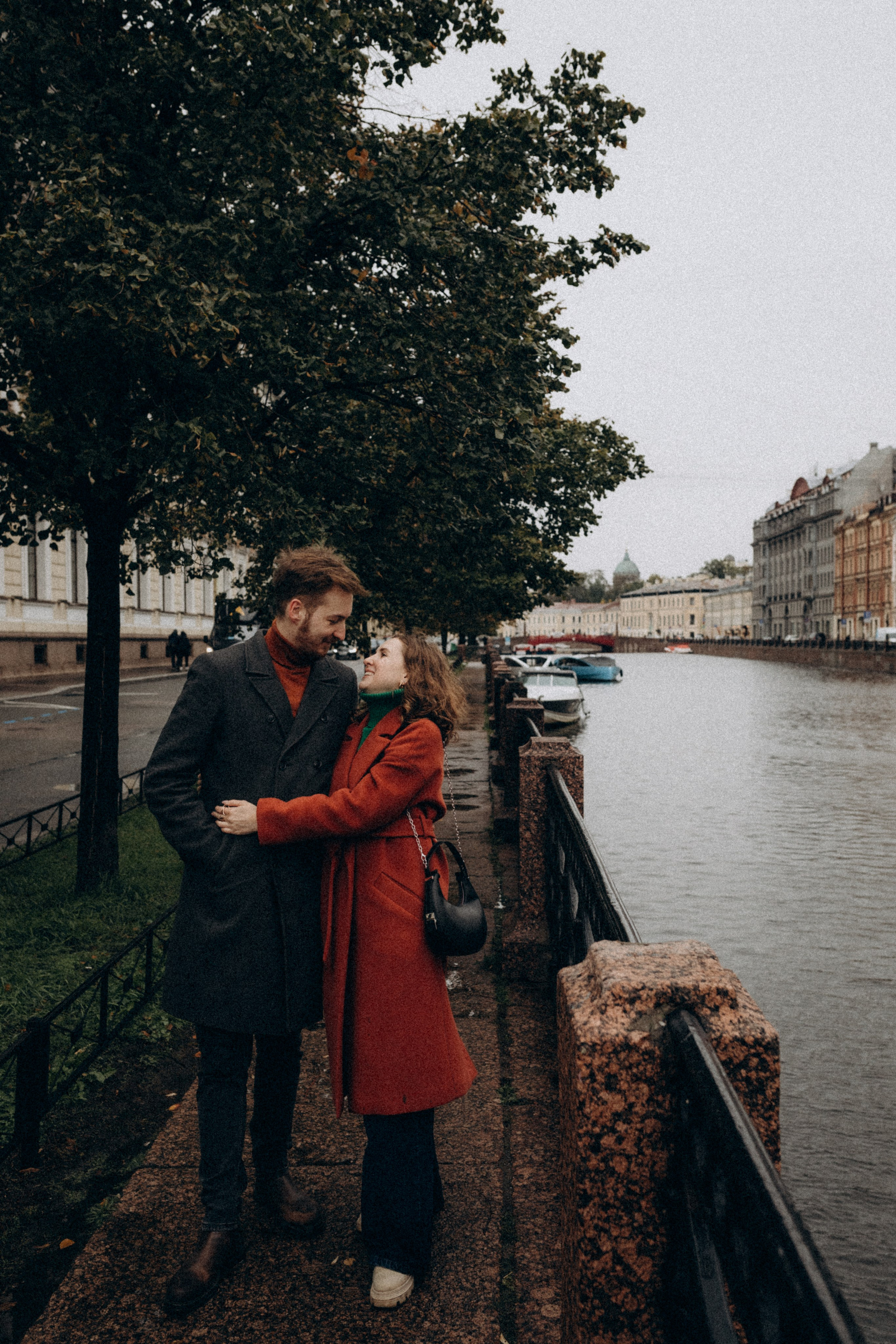 Прогулка по дождливому Питеру вокруг Исаакиевского собора. Фотограф в Санкт-Петербурге Разиля Идиятуллина