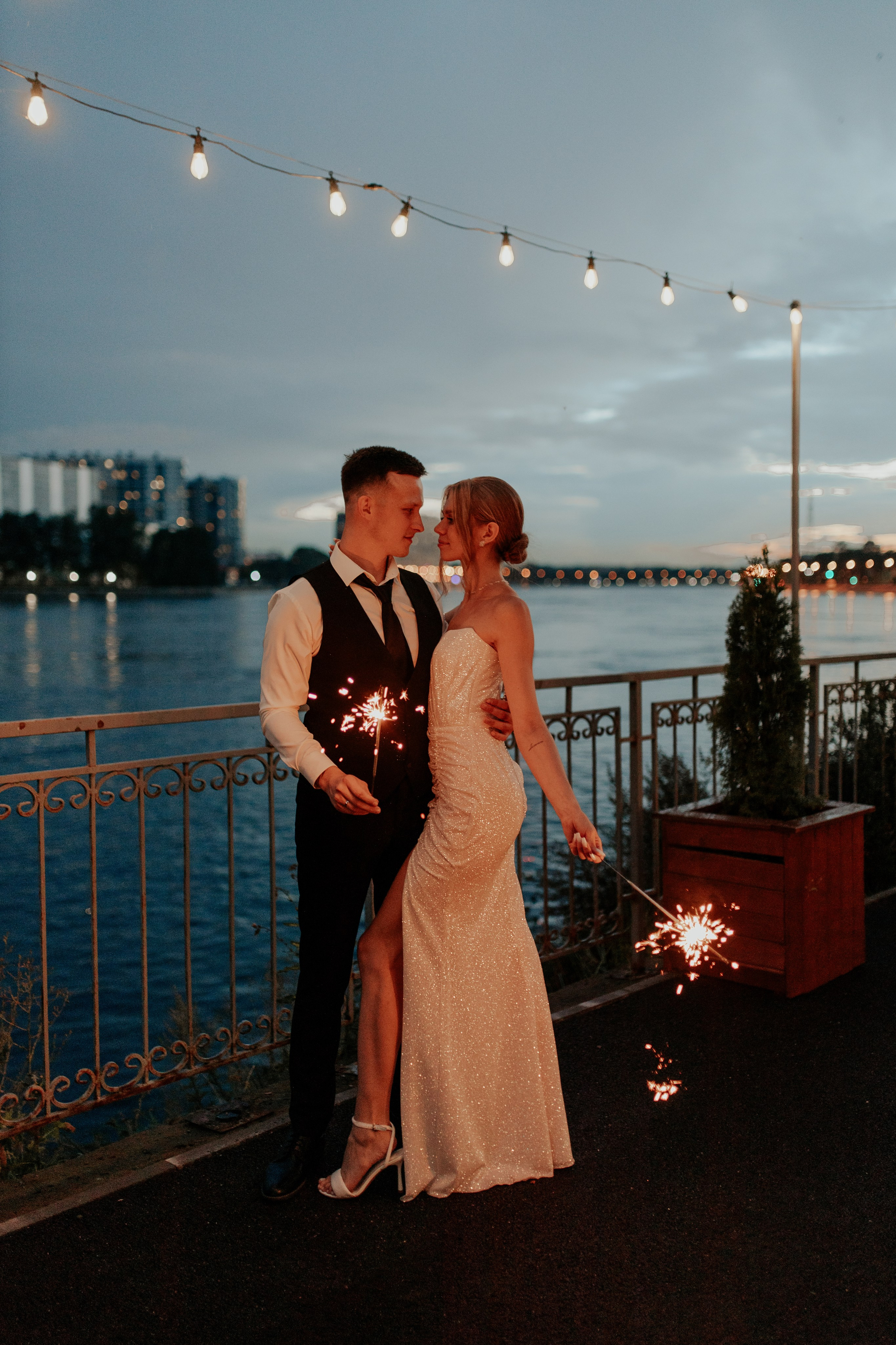 Свадебный банкет в Санкт-Петербурге — Трогательная фотосессия с родными и лавстори. Фотограф в Санкт-Петербурге Лиза Семченкова