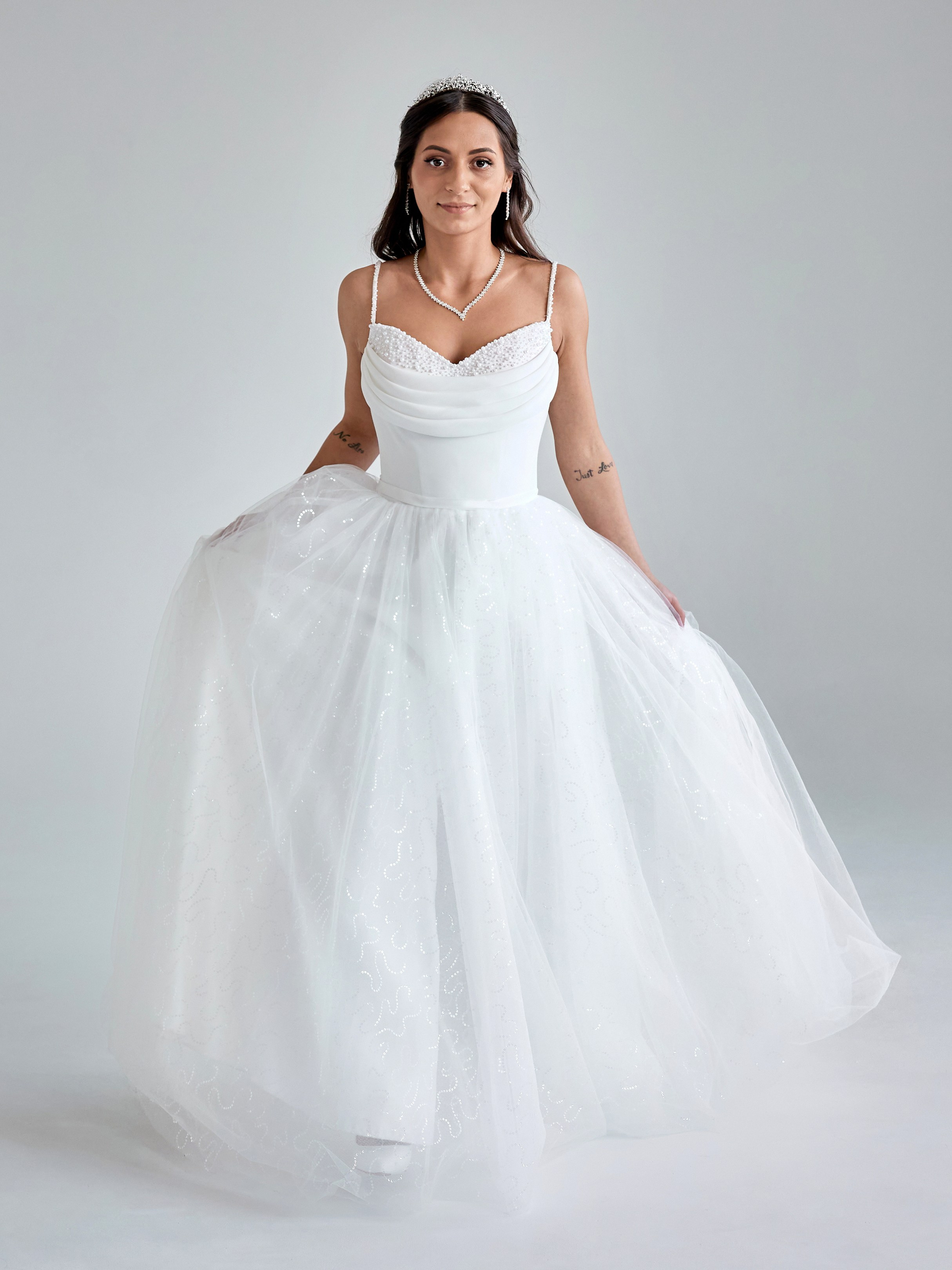 Платье невесты 2025