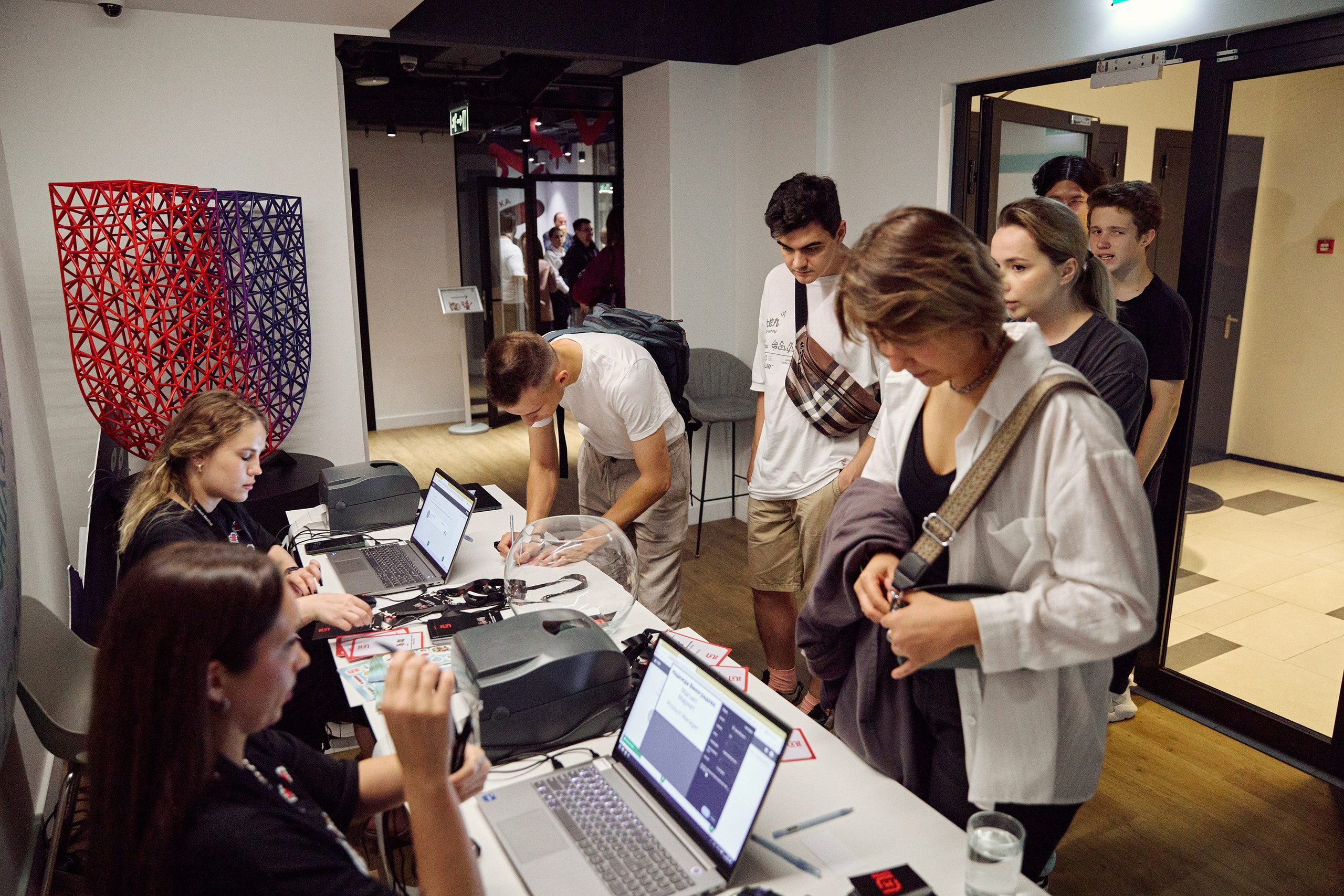 Репортаж для Магнит OMNI Product Meetup. 1224 prod — продакшен полного цикла для вашего бизнеса и жизни