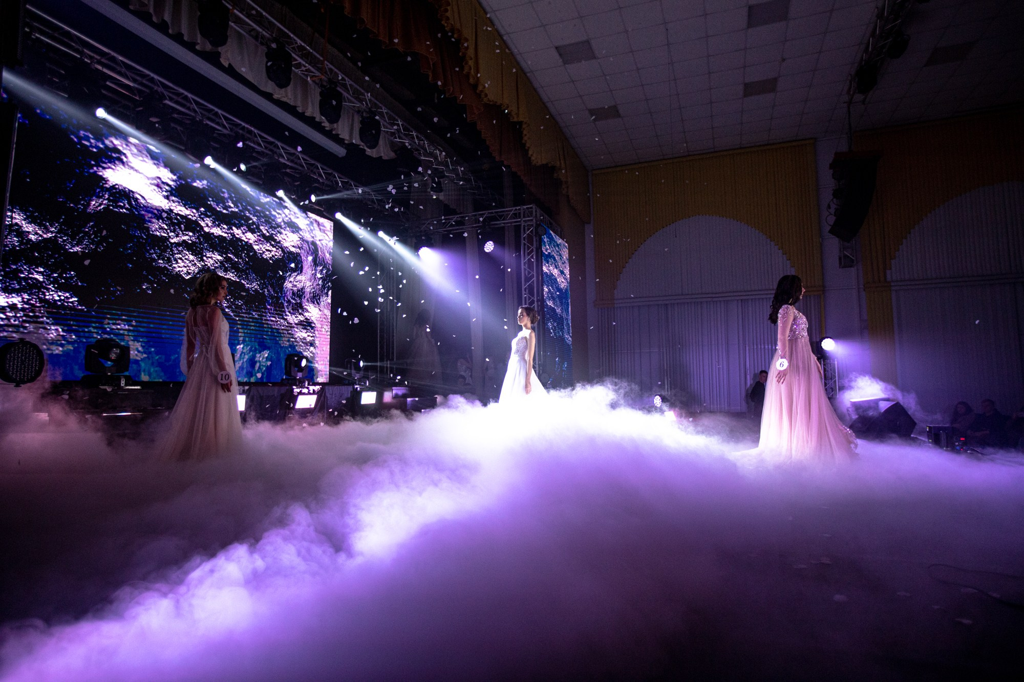 Конкурс красоты Мисс КубГУ 2022. Репортажный, промышленный и маркетплейс-фотограф Дмитрий Чернат