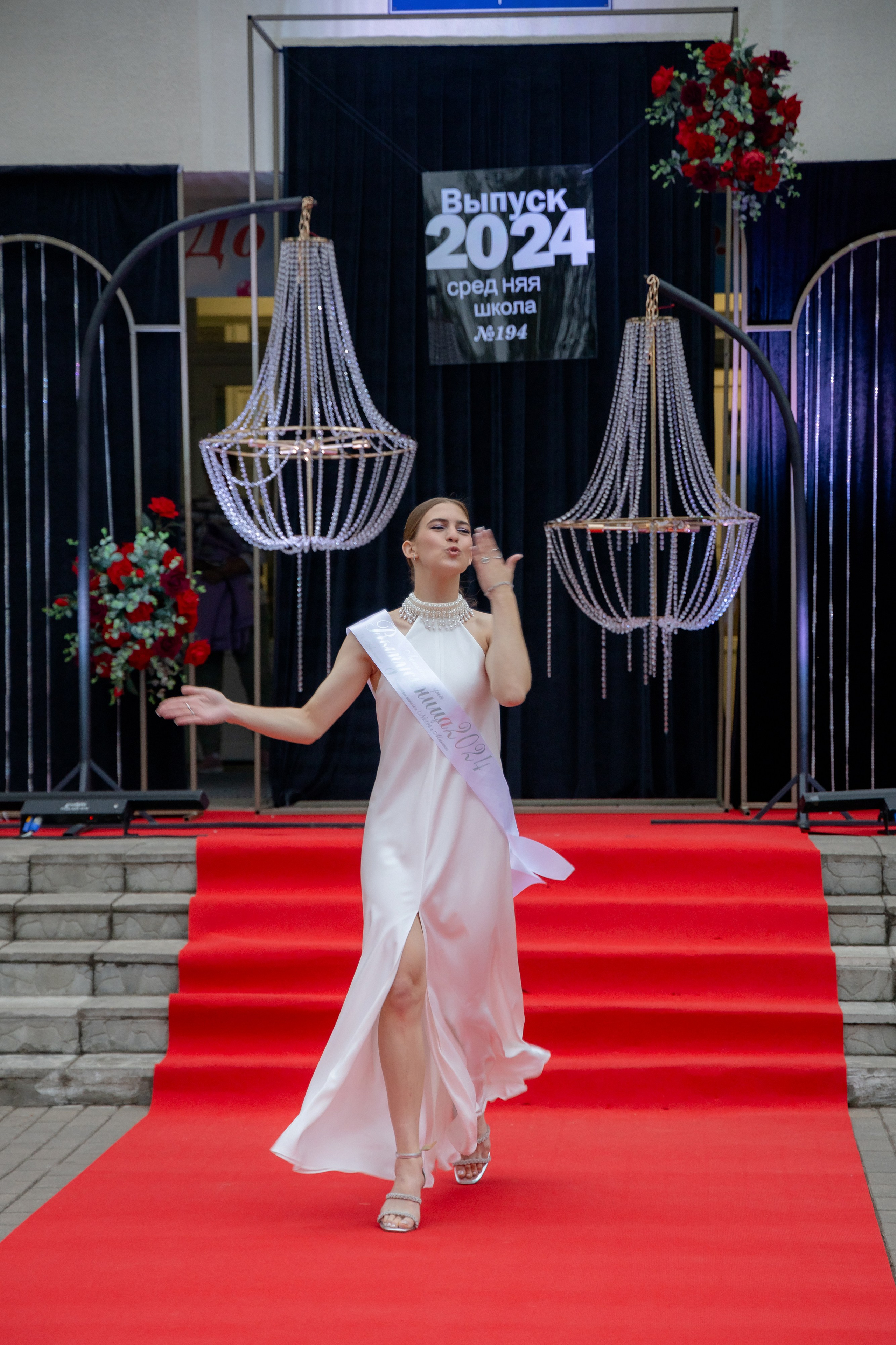 Школьный выпускной 2024 год в Соколе (Минск). Свадебный фотограф в Минске/Беларуси Сергей Спиридонов