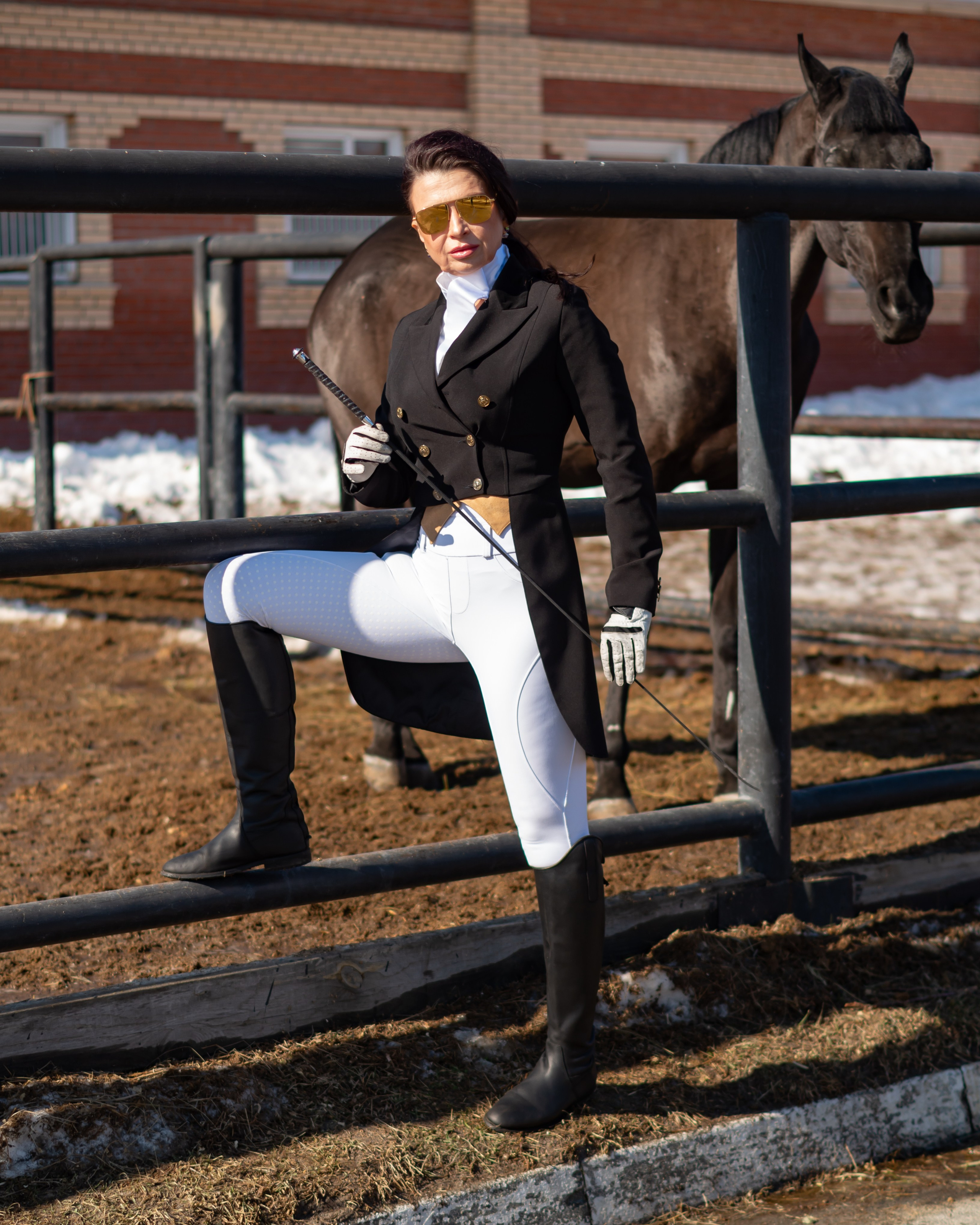 Super Sexy Sport. Фотограф Марина Доглядная Челябинск фотосессии с лошадьми, мотоциклами