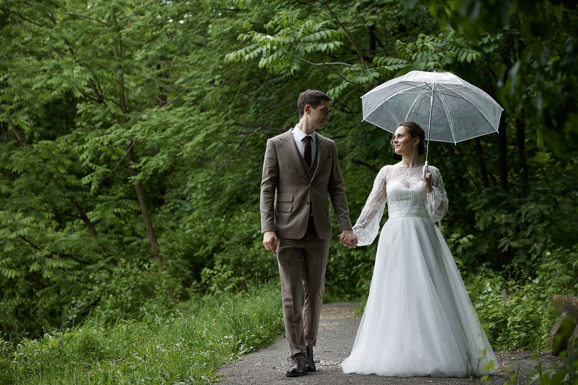 Прогулка, фотосессия жениха и невесты. Свадебная съемка. Фотограф в Москве Валерий Боцман