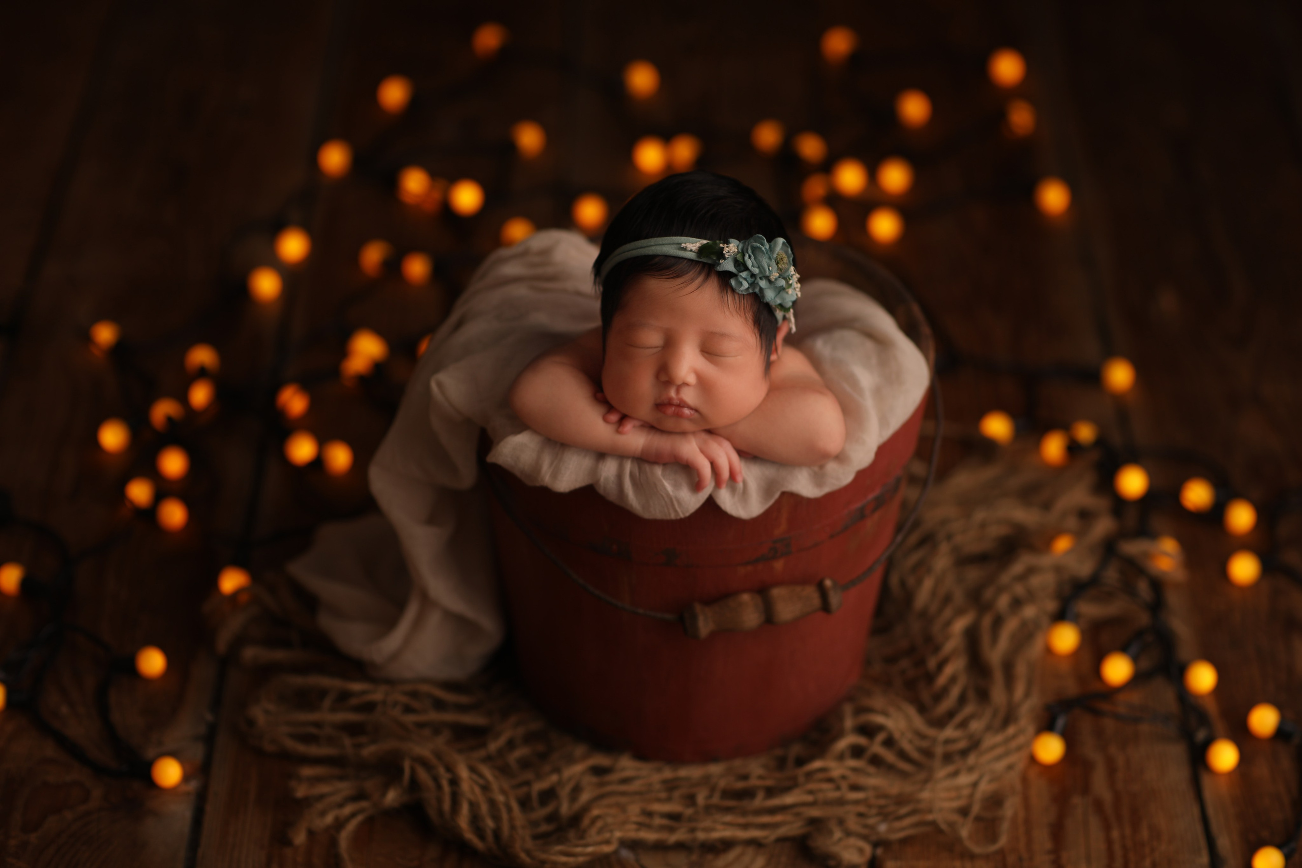 PH @anna_molodykh_newborn.almaty. Retoucher Aleksmokh