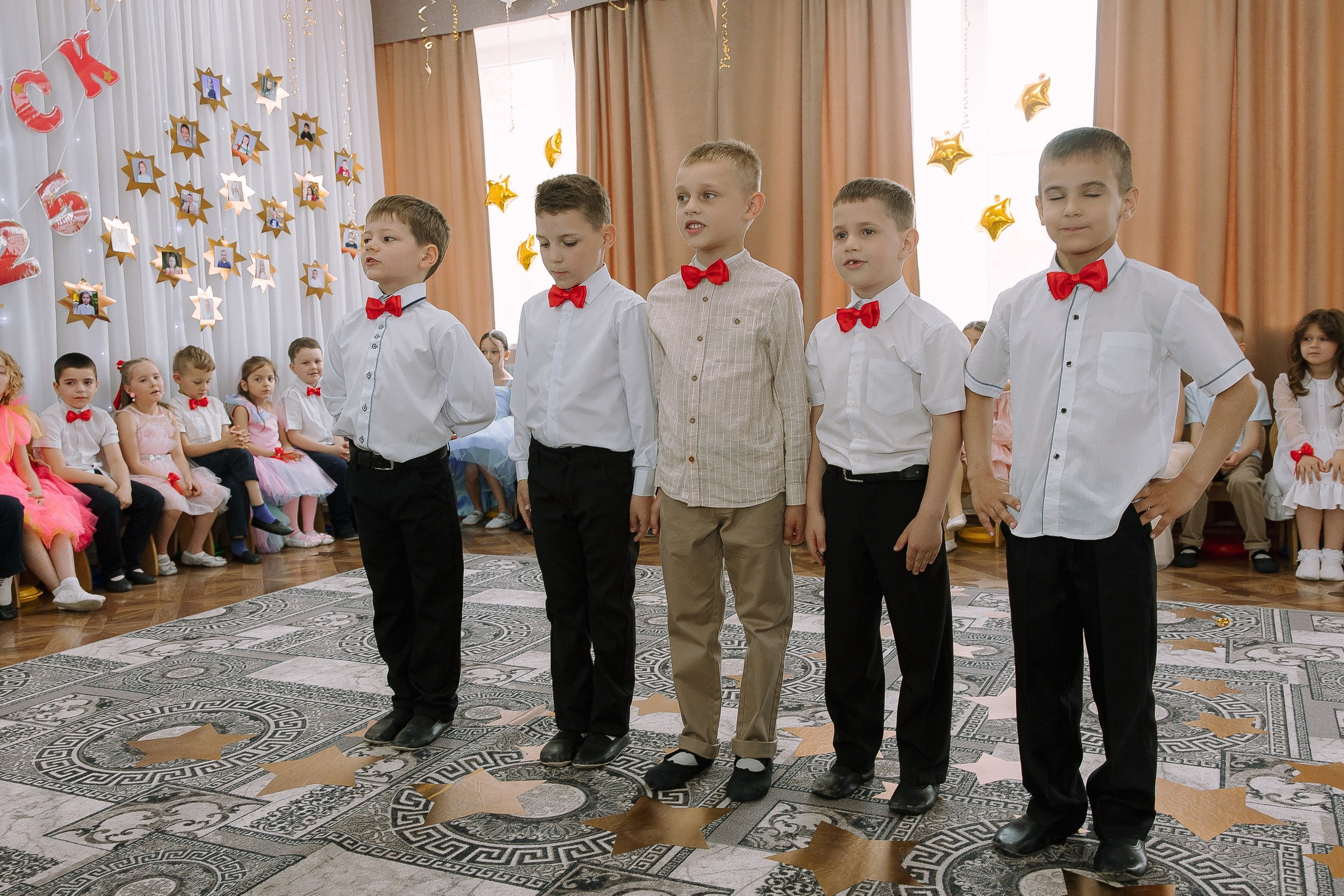 Выпускной в ДС 26. Выпускные альбомы Натальи Бутко: Новороссийск, Анапа, Геленджик