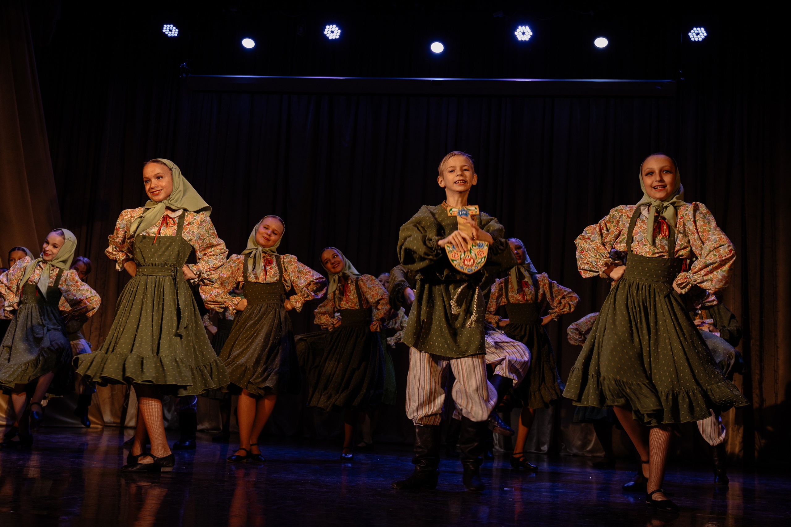 Сибирские узоры ДК Ефремова. Фотограф Юлия Мальцева