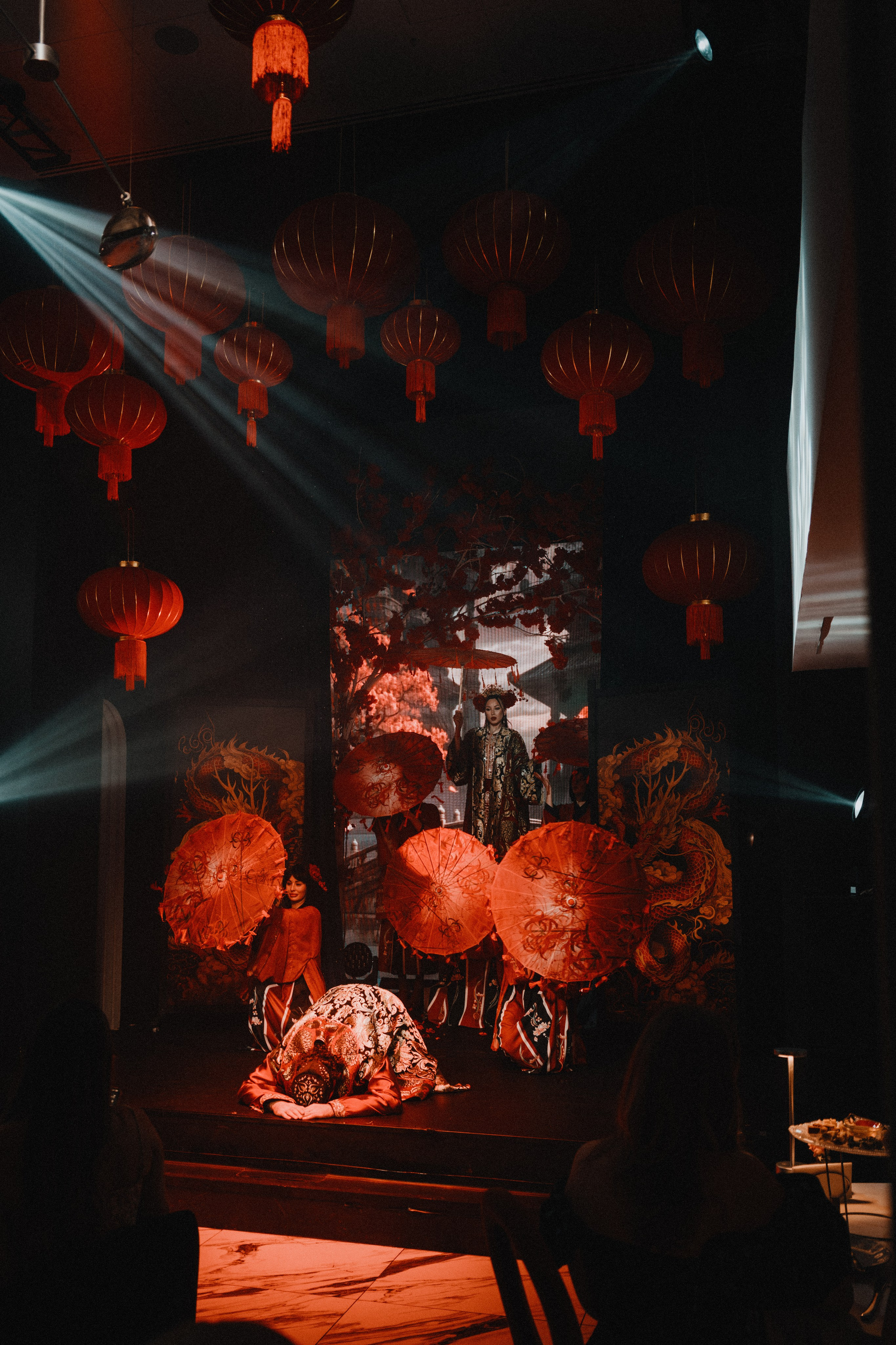 8 марта (воскресенье). BENUAR Restaurant