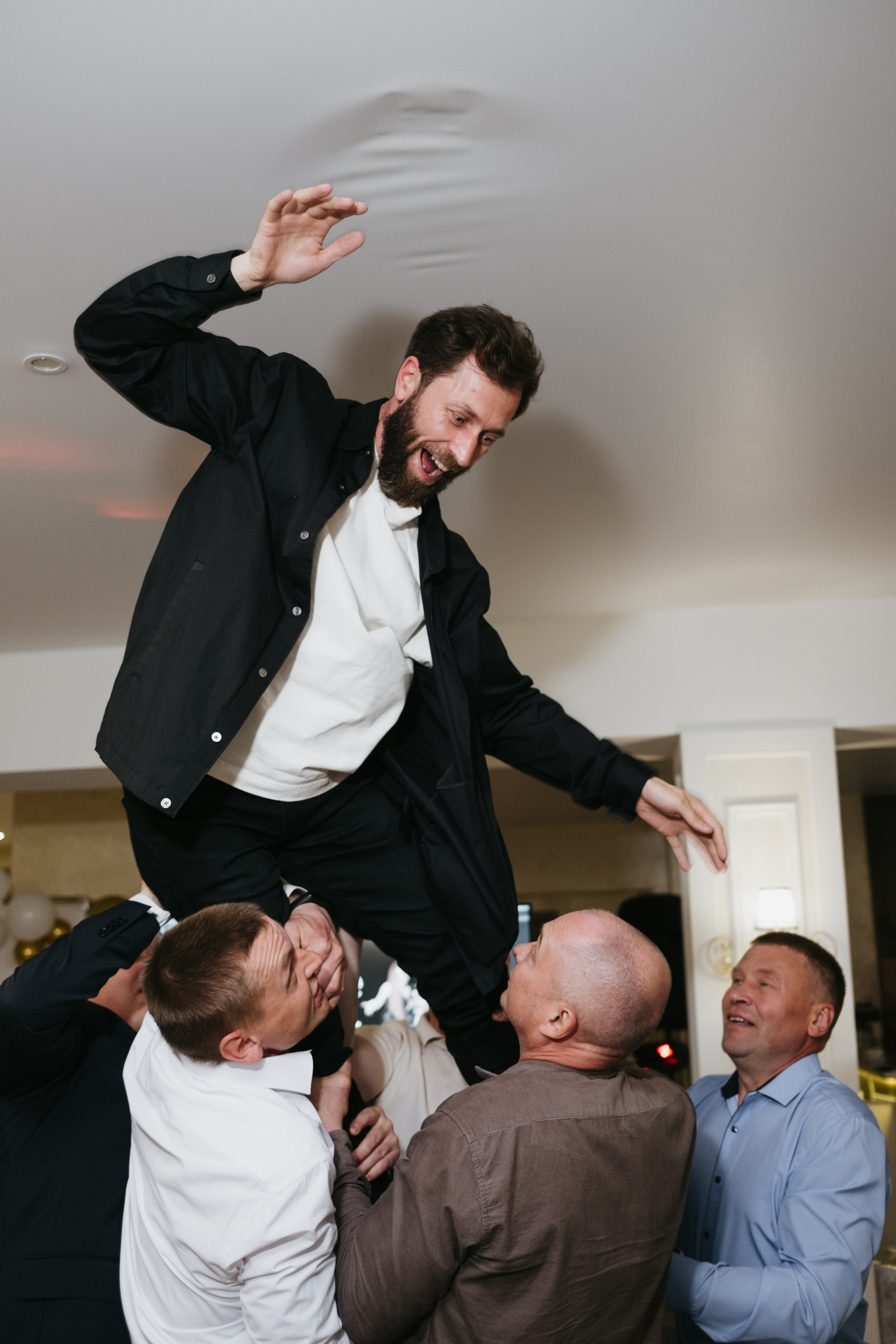 Выпускной 11 класс школы № 30. Свадебный и репортажной фотограф Денис Ожигин в Краснодаре и Краснодарском крае