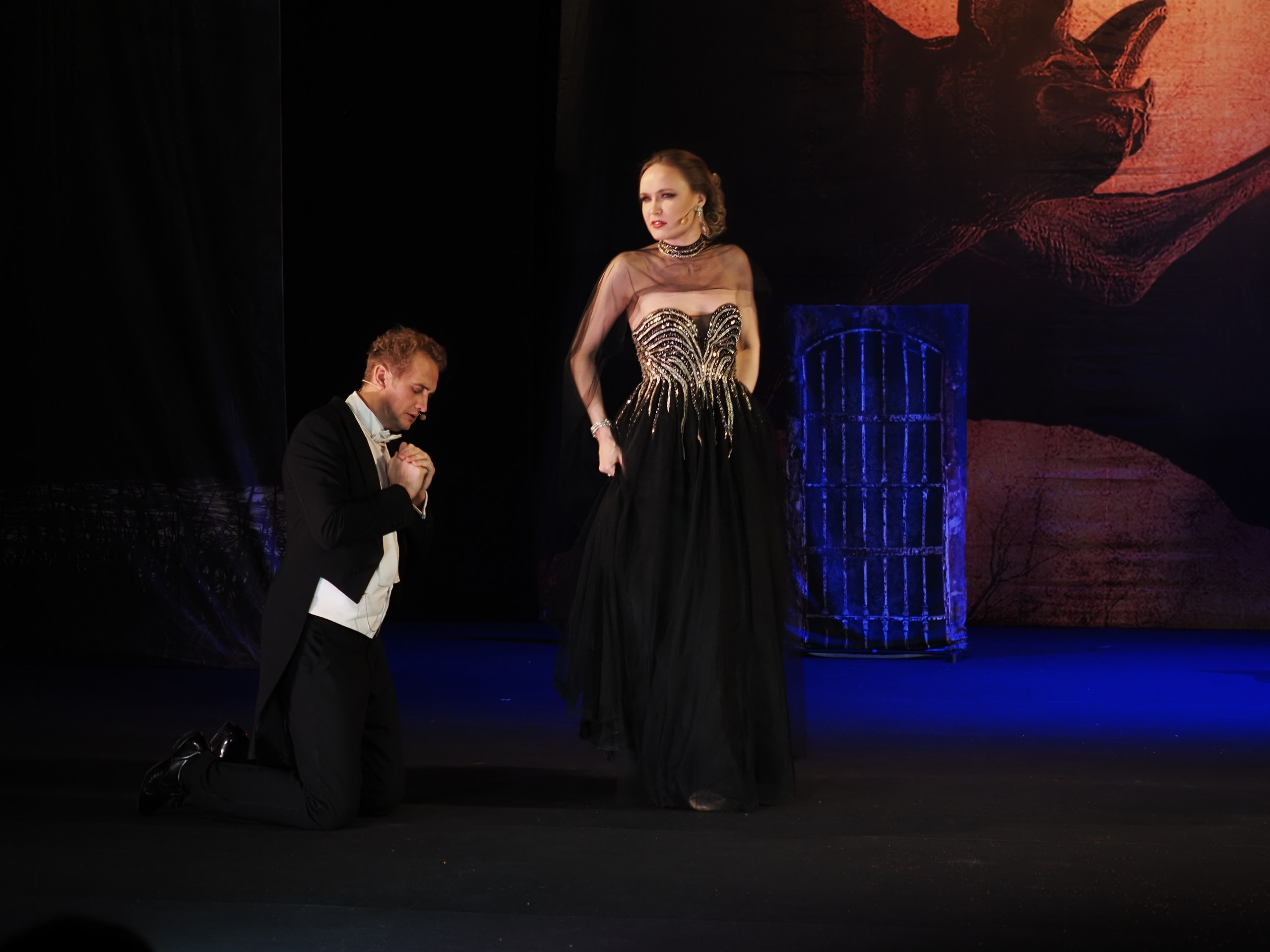 «БУФФ-ПАРАДИЗ» Летучая мышь (в Нск). Портретный и спортивный фотограф в Новосибирске и Твери Кононов Алексей