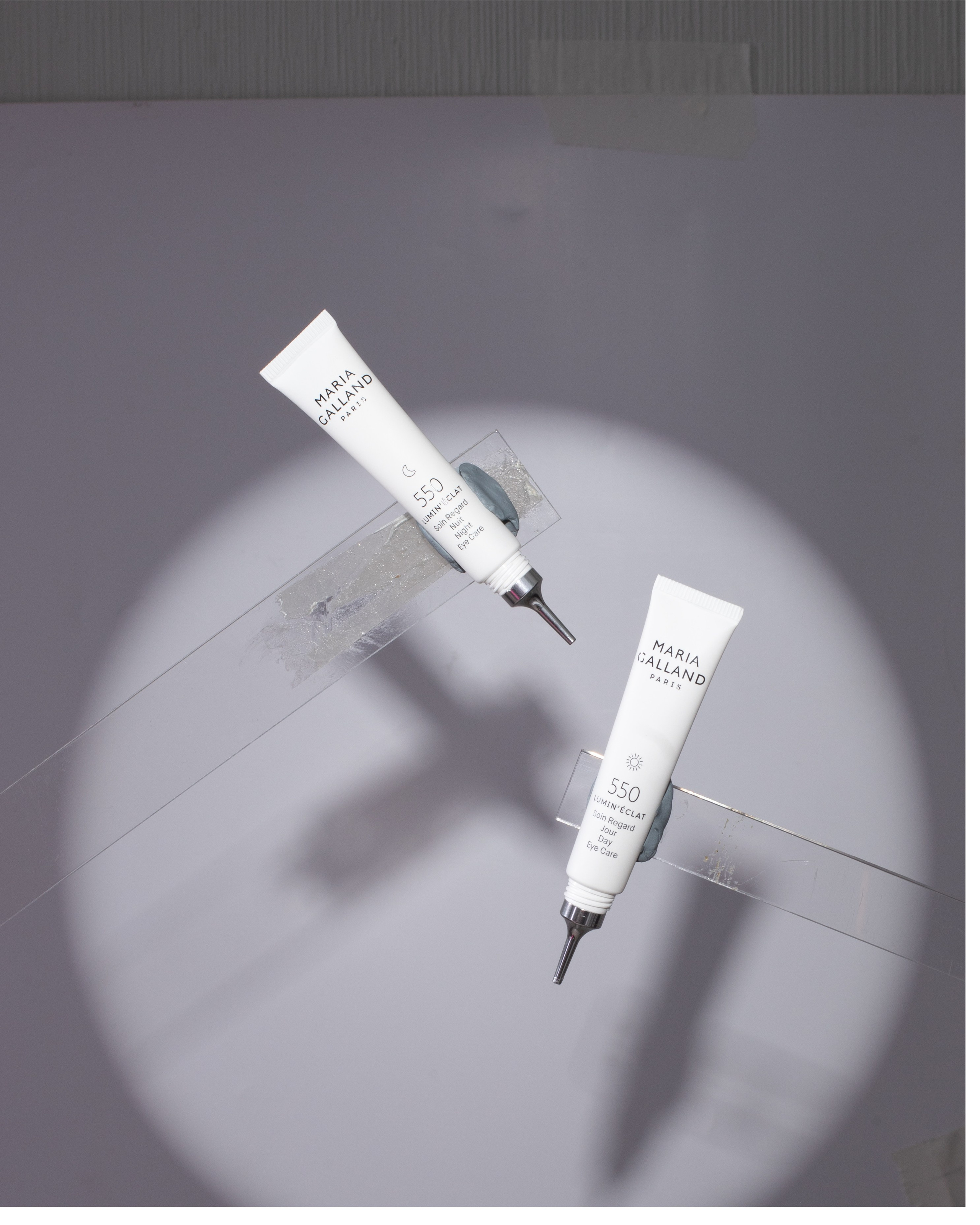 BEFORE / AFTER. RETOUCHER / Beauty / Product / Fashion / Commercial