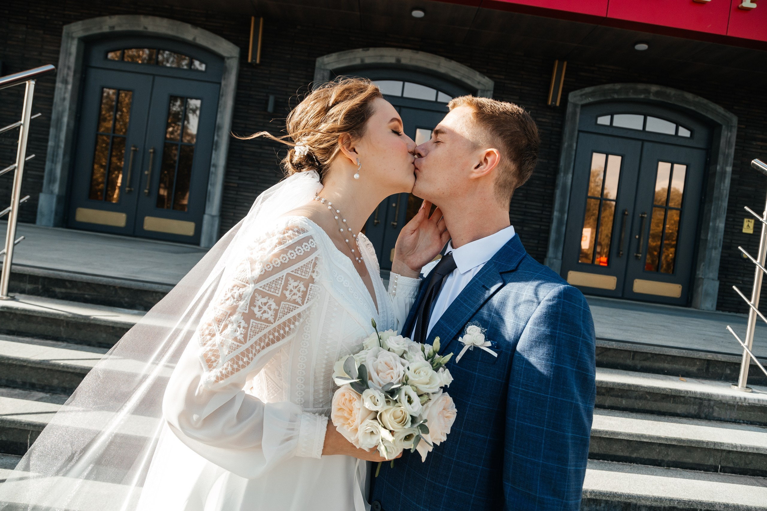 Свадьбы. LINE Lab