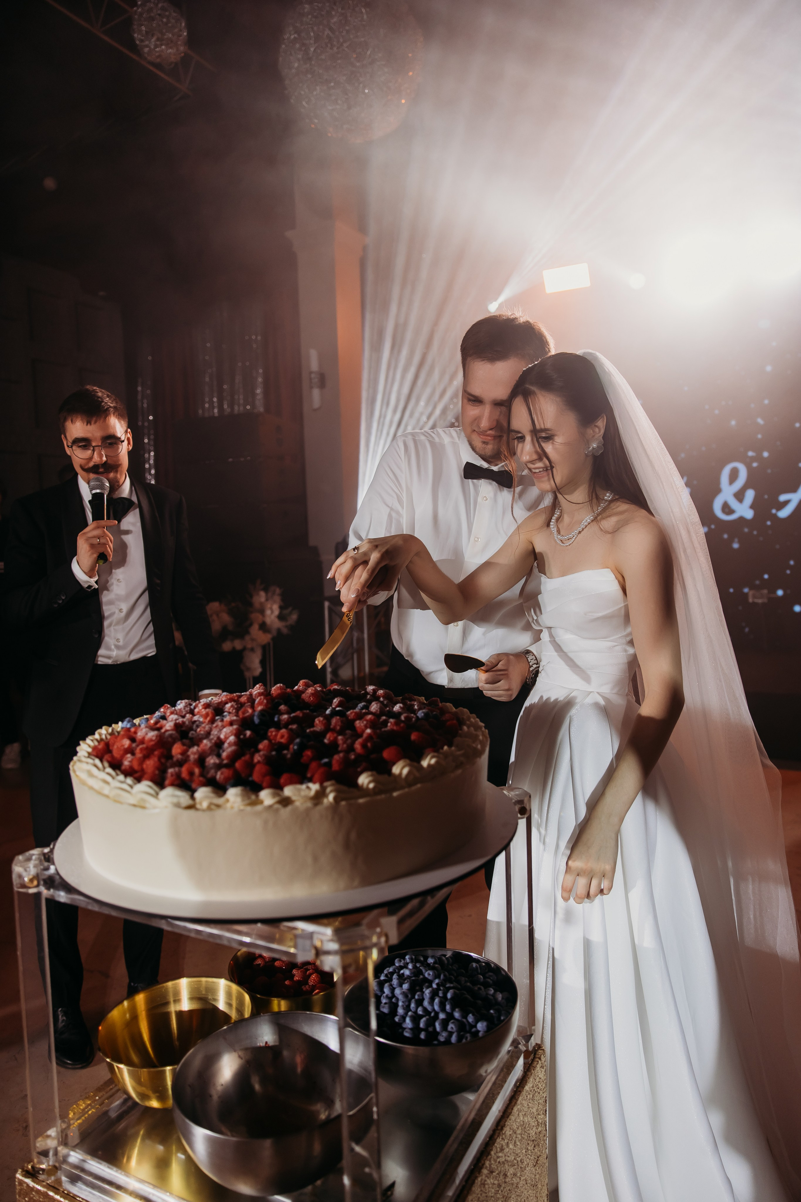 Николай и Ангелина. Фотограф Тимербаева Алина г. Сургут