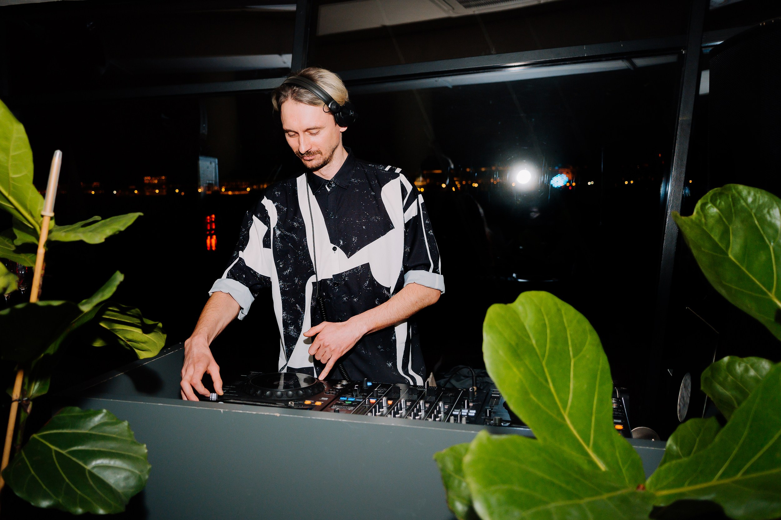 День Рождения DJ Андрей Вакуленко в Магадан. Коммерческий фотограф в Санкт-Петербурге Анна Кобзарь