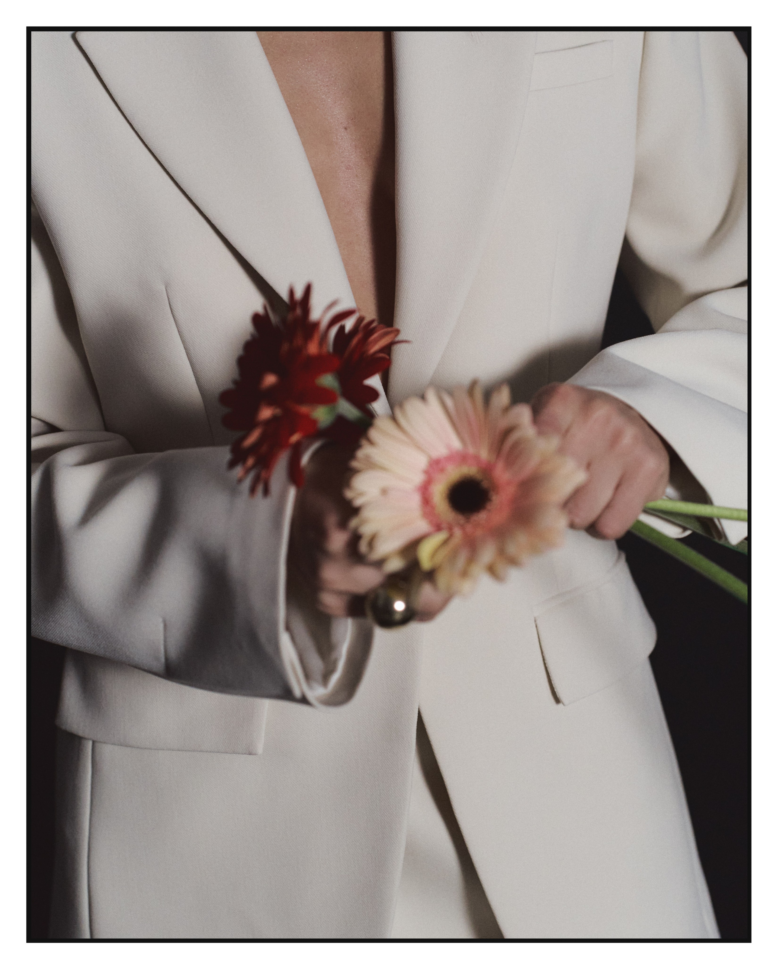 «Earth laughs in flowers.» @_moyami. Стилист Александра Шеремет