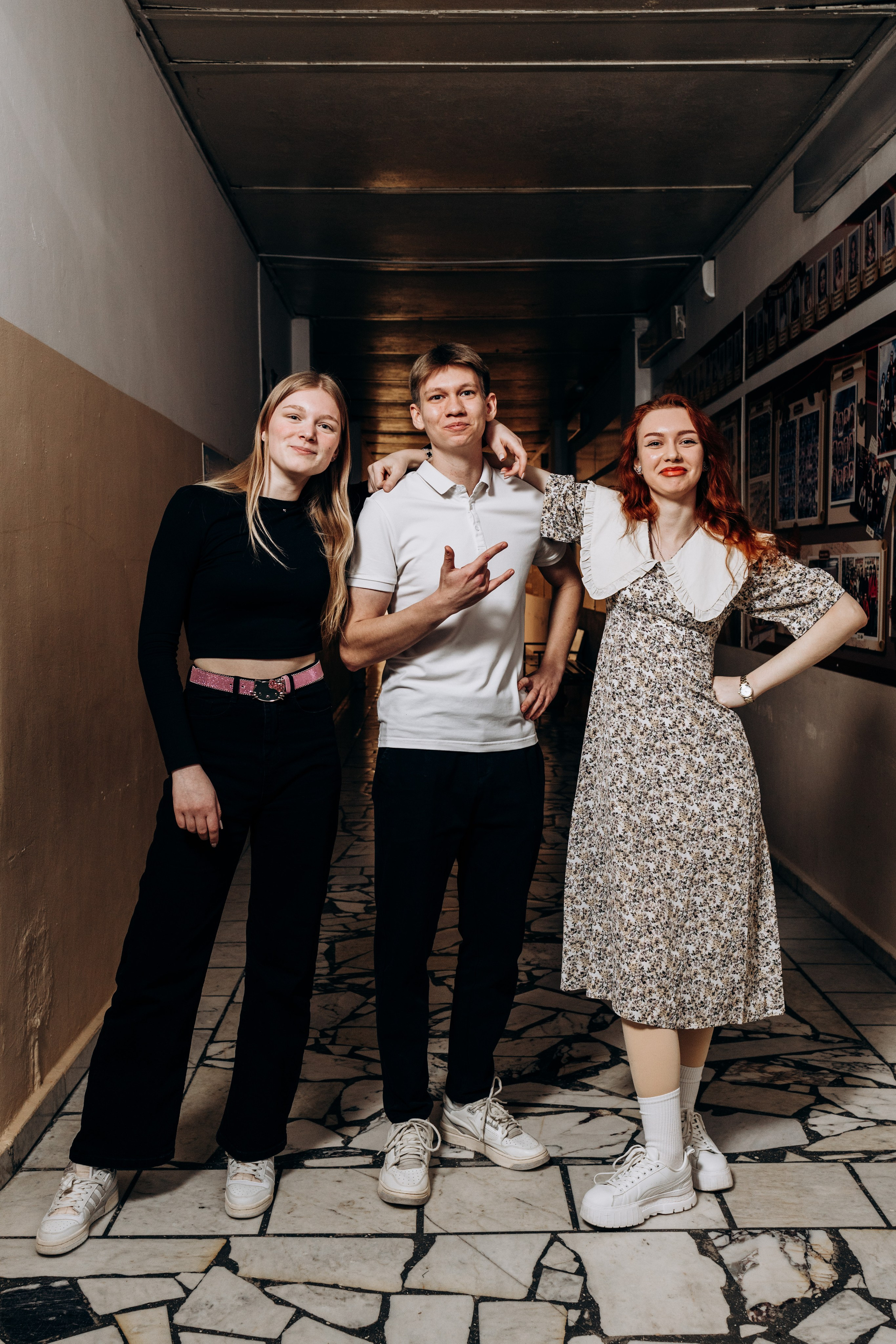 Примеры фото. Выпускные альбомы в Екатеринбурге/ Арамиль/ Сысерть по низким ценам