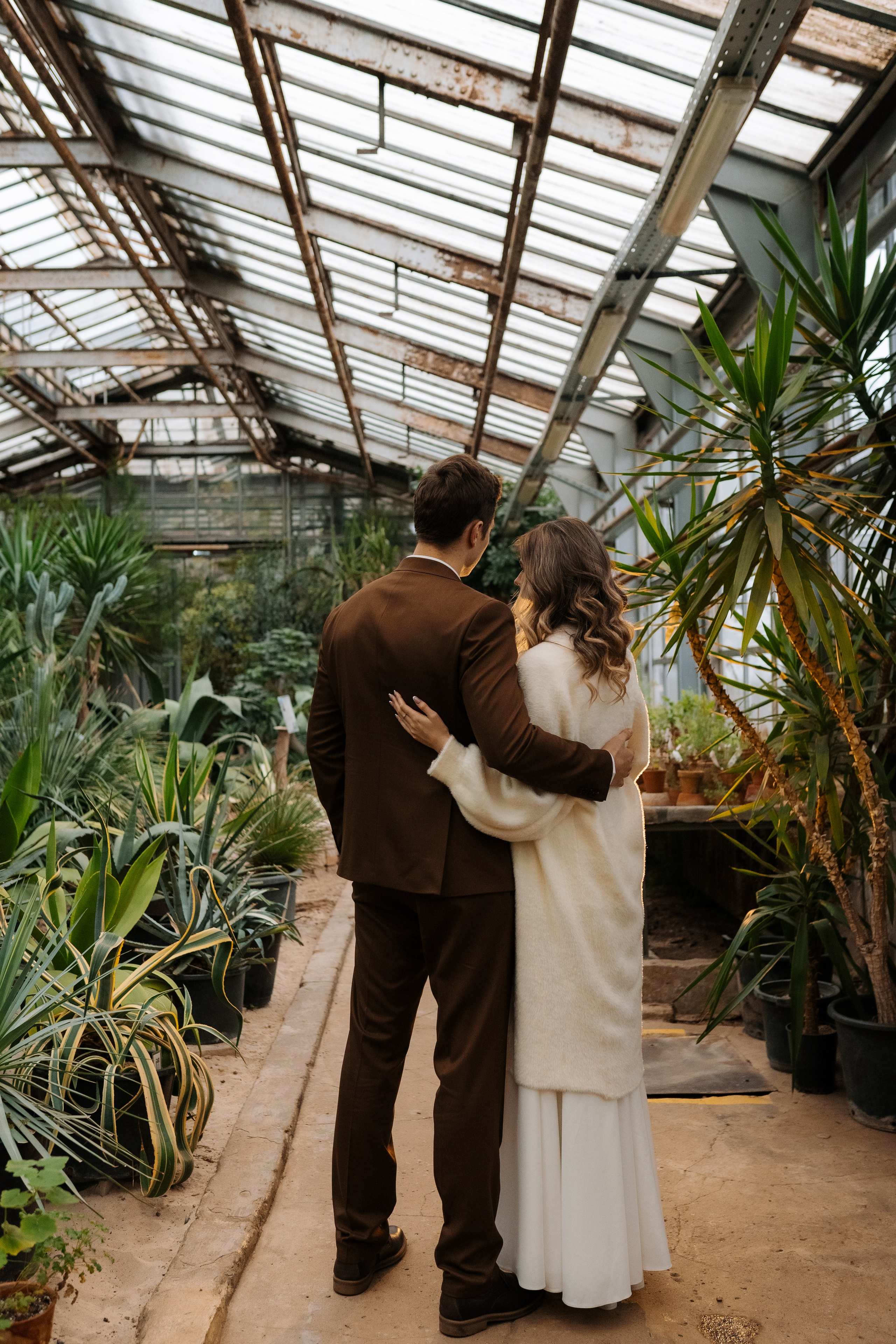 Свадебная фотосессия в оранжерее, Москва. Свадебный фотограф в Москве Анна Полушина