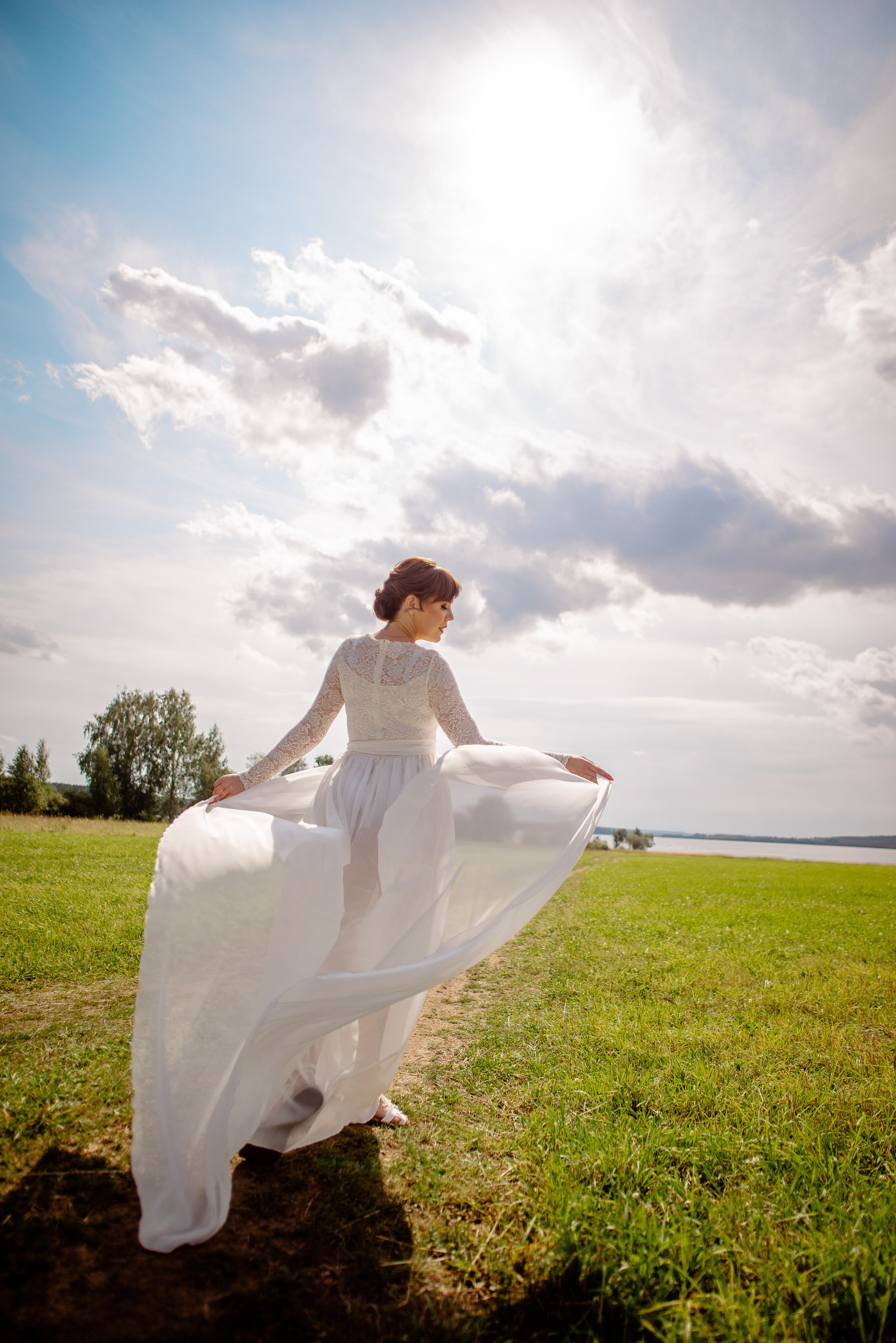 Невеста на лошади. Семейный и детский фотограф в Екатеринбурге и НевьянскеТимурова Алина