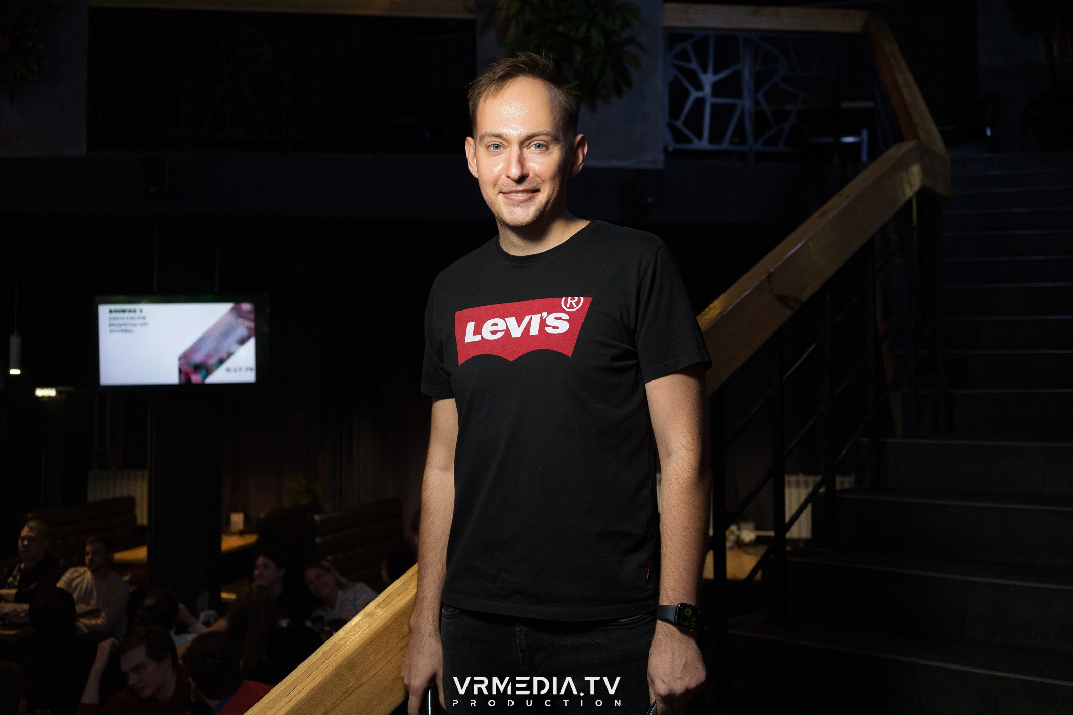 Эйнштейн Party в баре «Друзья»