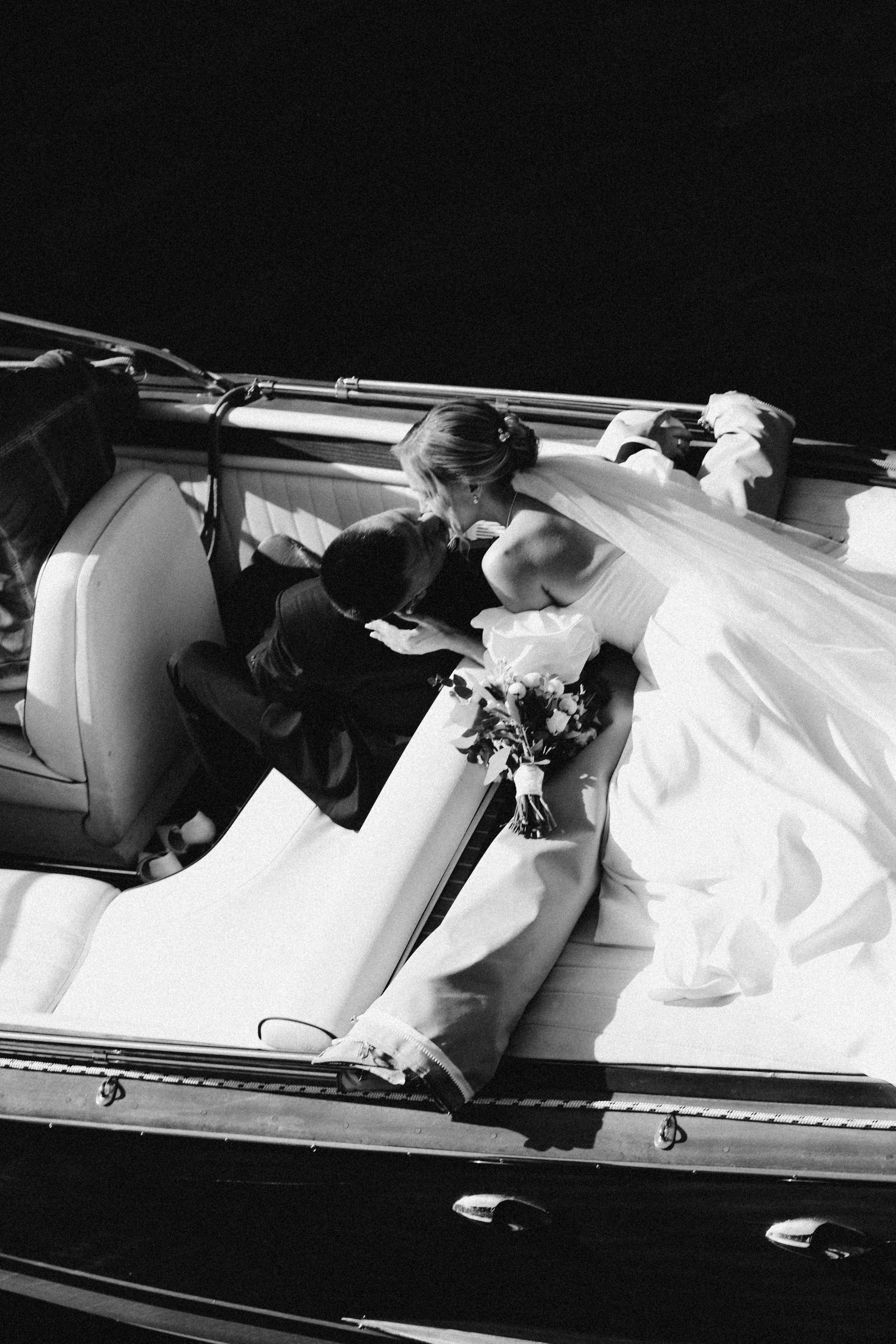 СВАДЕБГНАЯ ПРОГУЛКА ПО КАНАЛ САНКТ-ПЕТЕРБУРГА НА КАТЕРЕ. Профессиональный фотограф, Санкт-Петербург — Виктория Богомолова