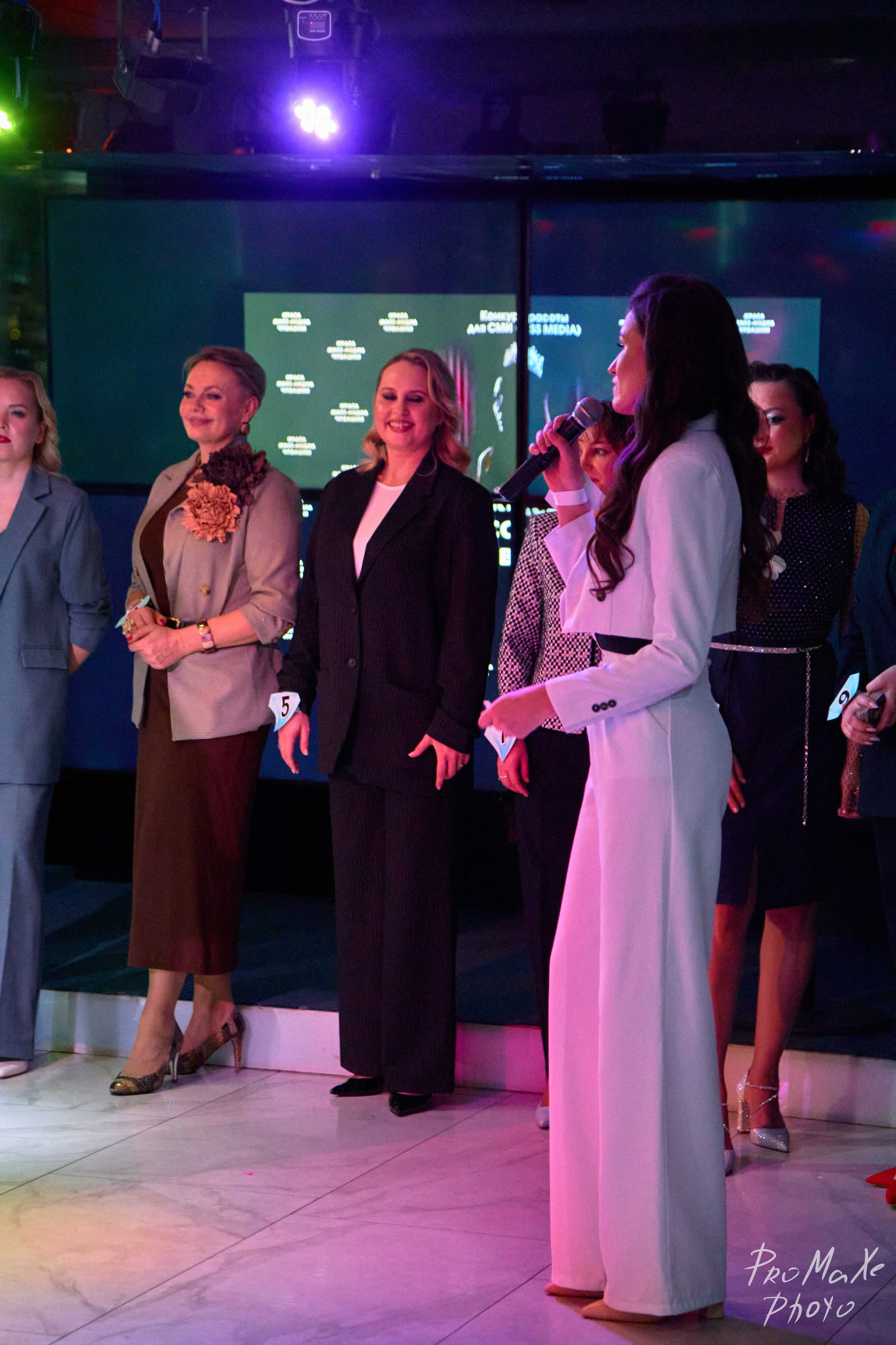 Зал КРАСА МАСС-МЕДИА ЧУВАШИИ. Владимир Суздалов (ProMaXe) — Портретный фотограф, тематические фотосессии в Чебоксарах