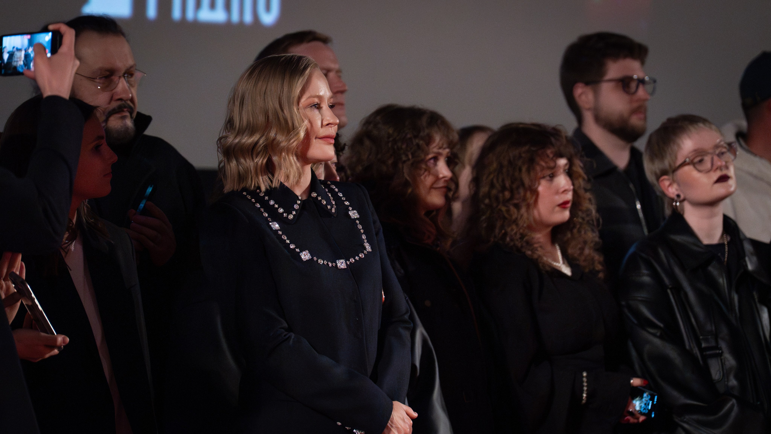 Космическая собака Лида. Премьера Космическая собака Лида. Фильм Космическая собака Лида. Космическая собака Лида смотреть. Каро 11 Октябрь