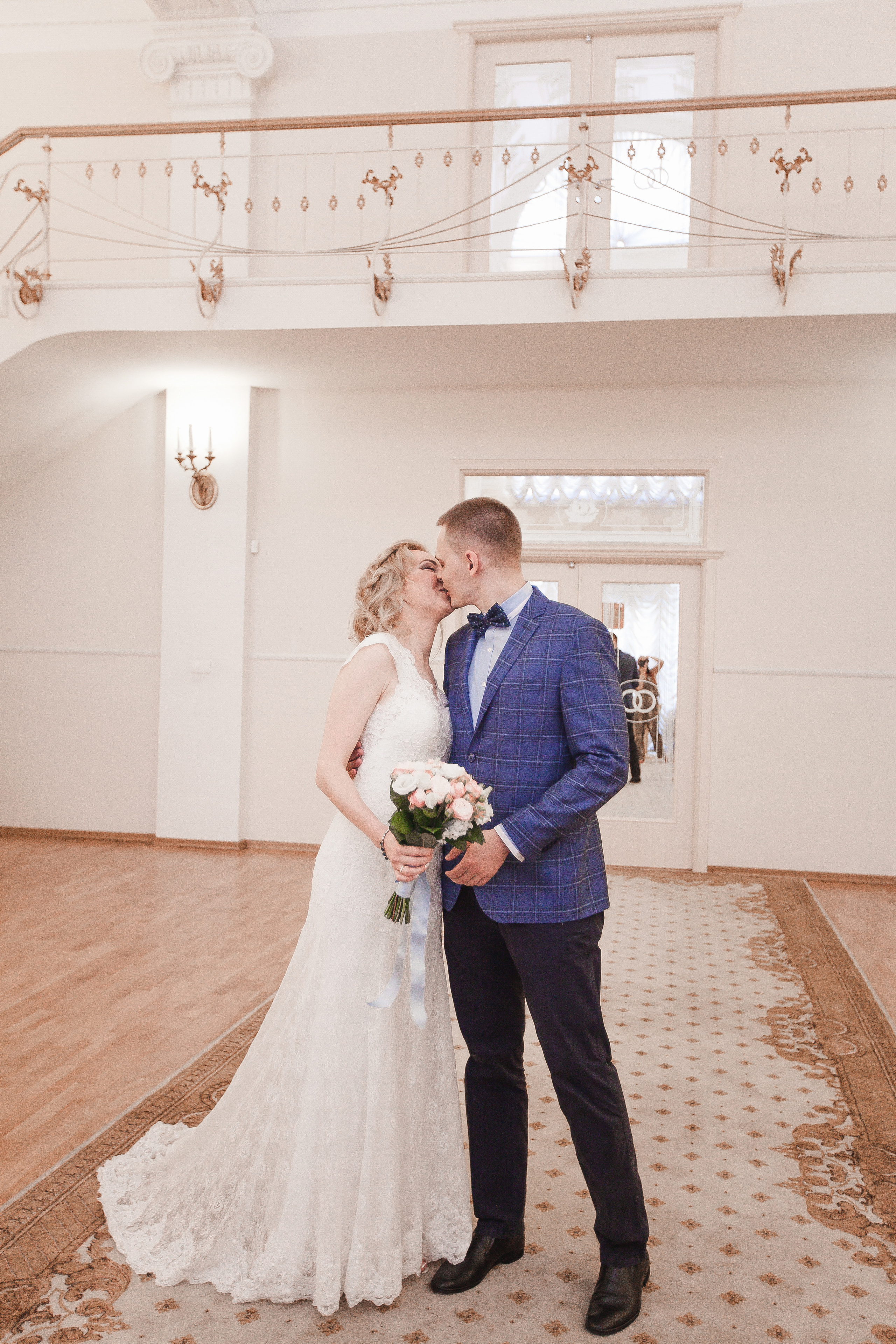 Свадьба Ольги и Владимира в загсе Адмиралтейского района. Фотограф в Санкт-Петербурге Елизавета Сорокина