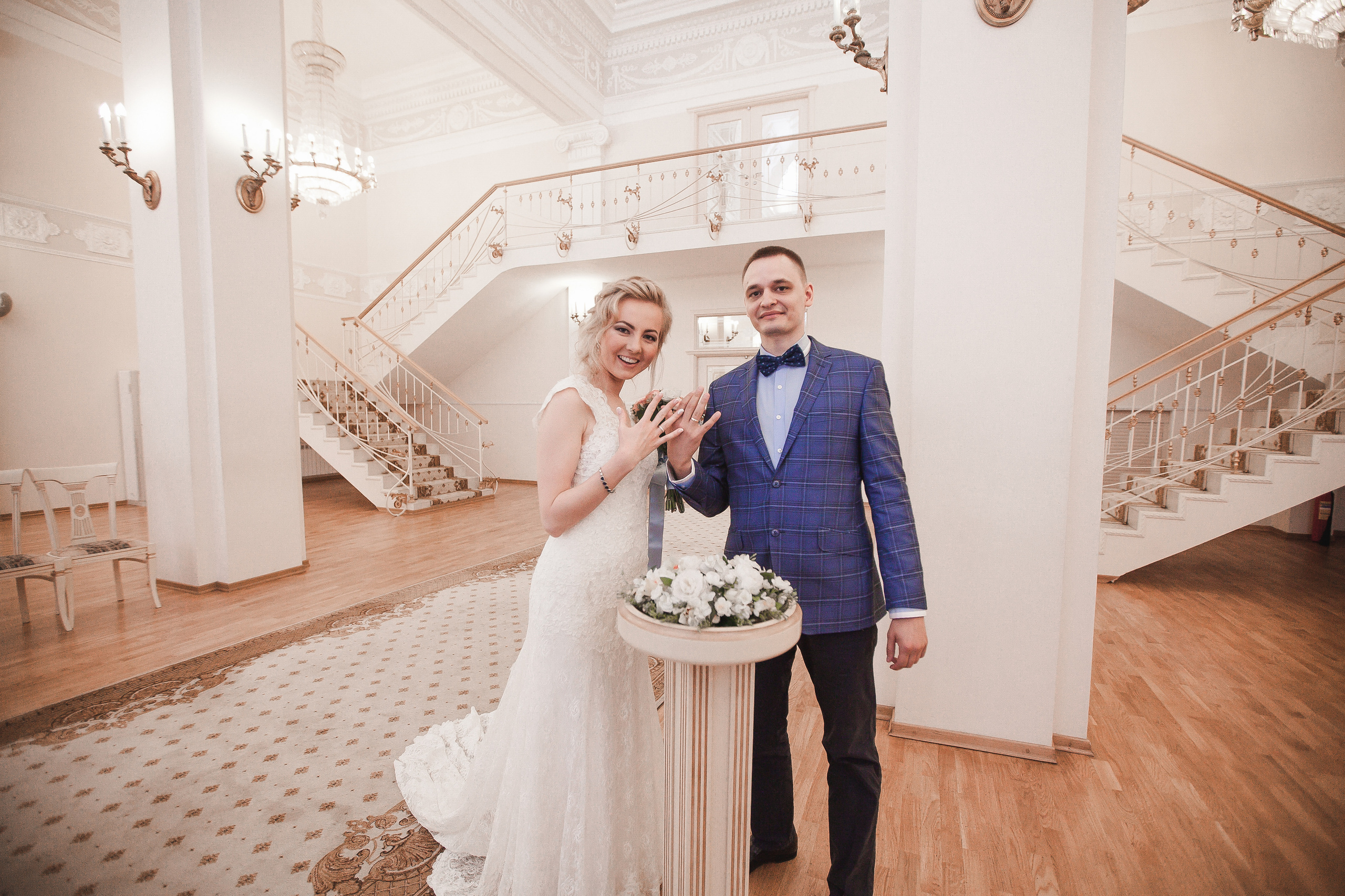 Свадьба Ольги и Владимира в загсе Адмиралтейского района. Фотограф в Санкт-Петербурге Елизавета Сорокина