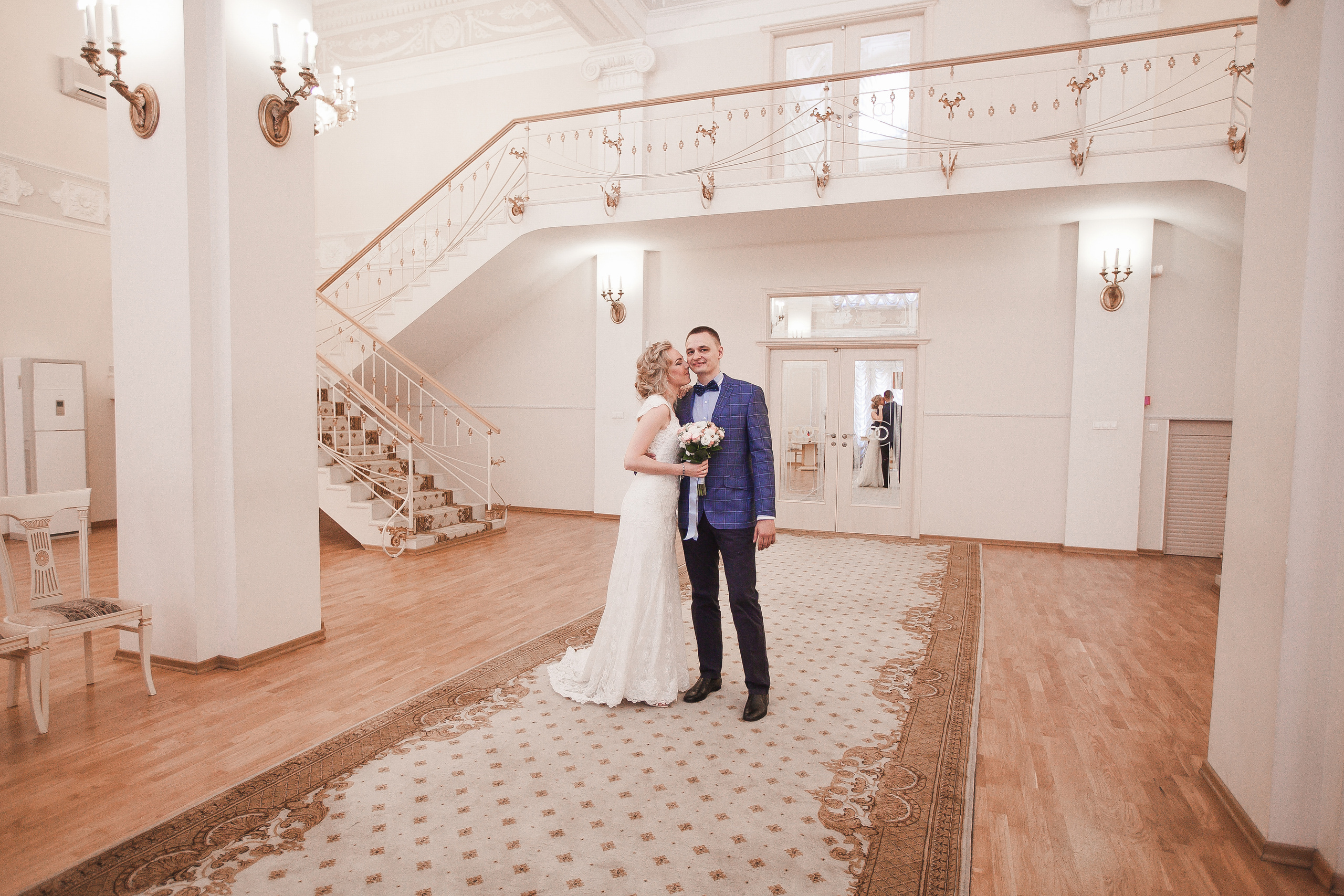 Свадьба Ольги и Владимира в загсе Адмиралтейского района. Фотограф в Санкт-Петербурге Елизавета Сорокина