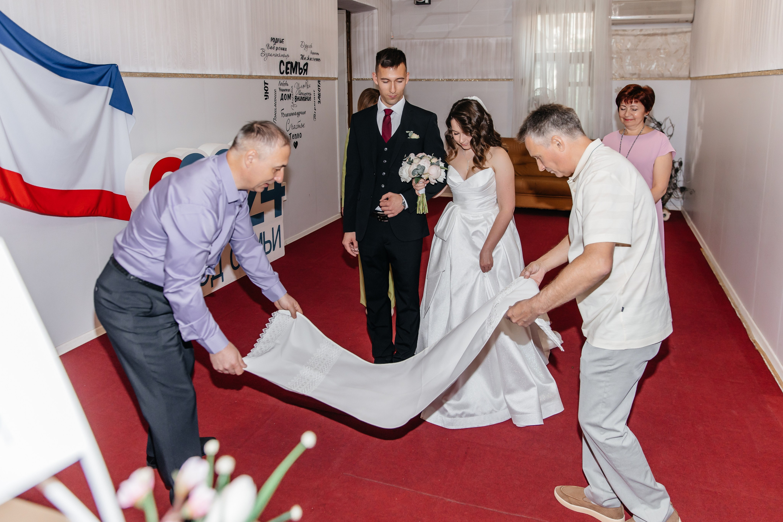 Парк Харакс, май в Крыму. Анонс свадьбы Ильи и Ксении. Свадебный фотограф в Крыму и Севастополе Ольга Баскакова