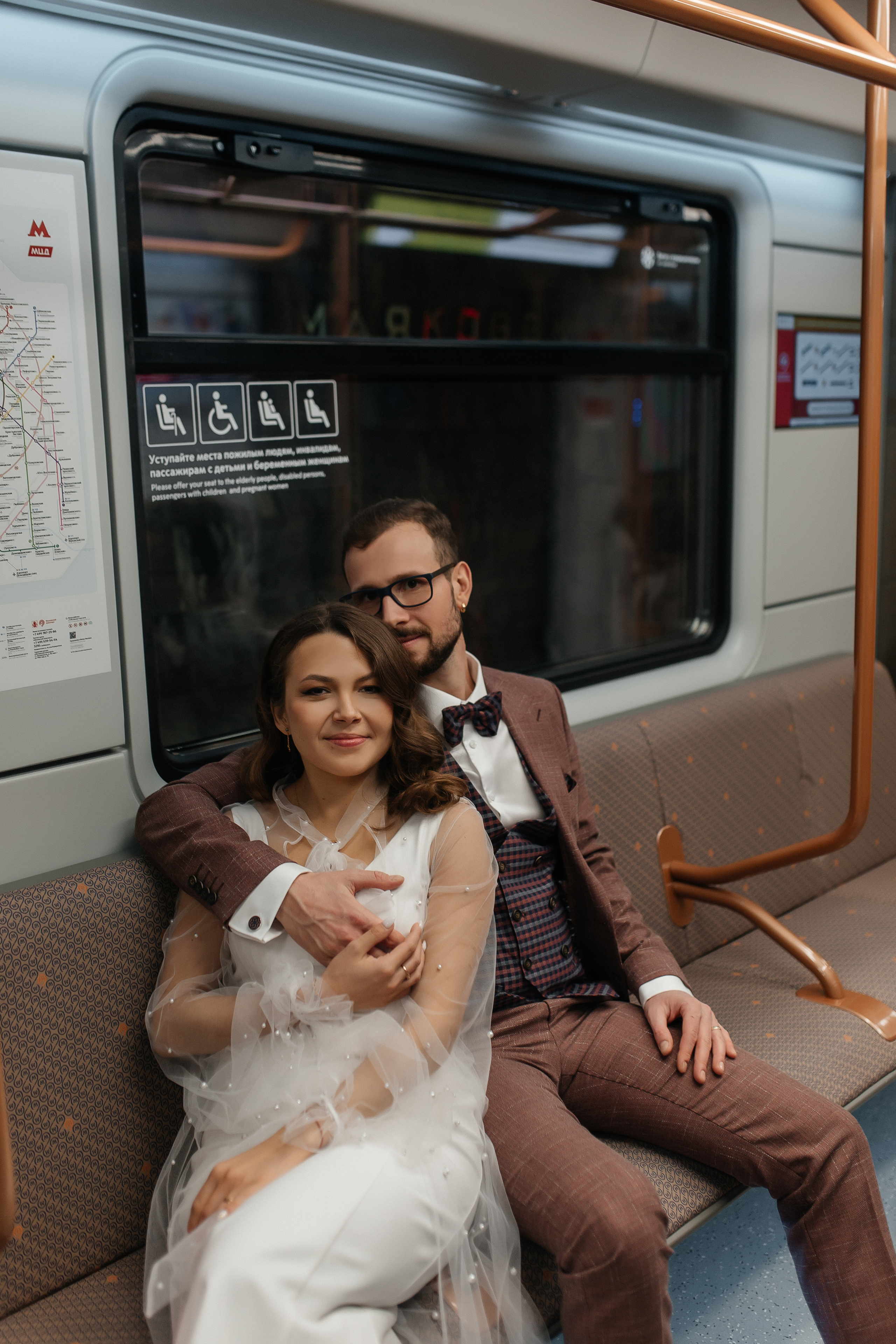 Ночная регистрация брака на станции метро Маяковская. Фото Радости. Свадебный и семейный фотограф в Москве Юлия Самойлова