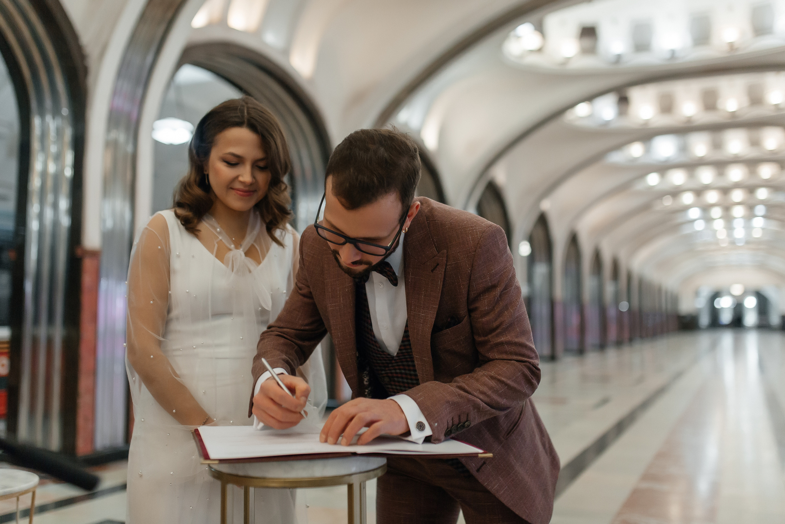 Ночная регистрация брака на станции метро Маяковская. Фото Радости. Свадебный и семейный фотограф в Москве Юлия Самойлова