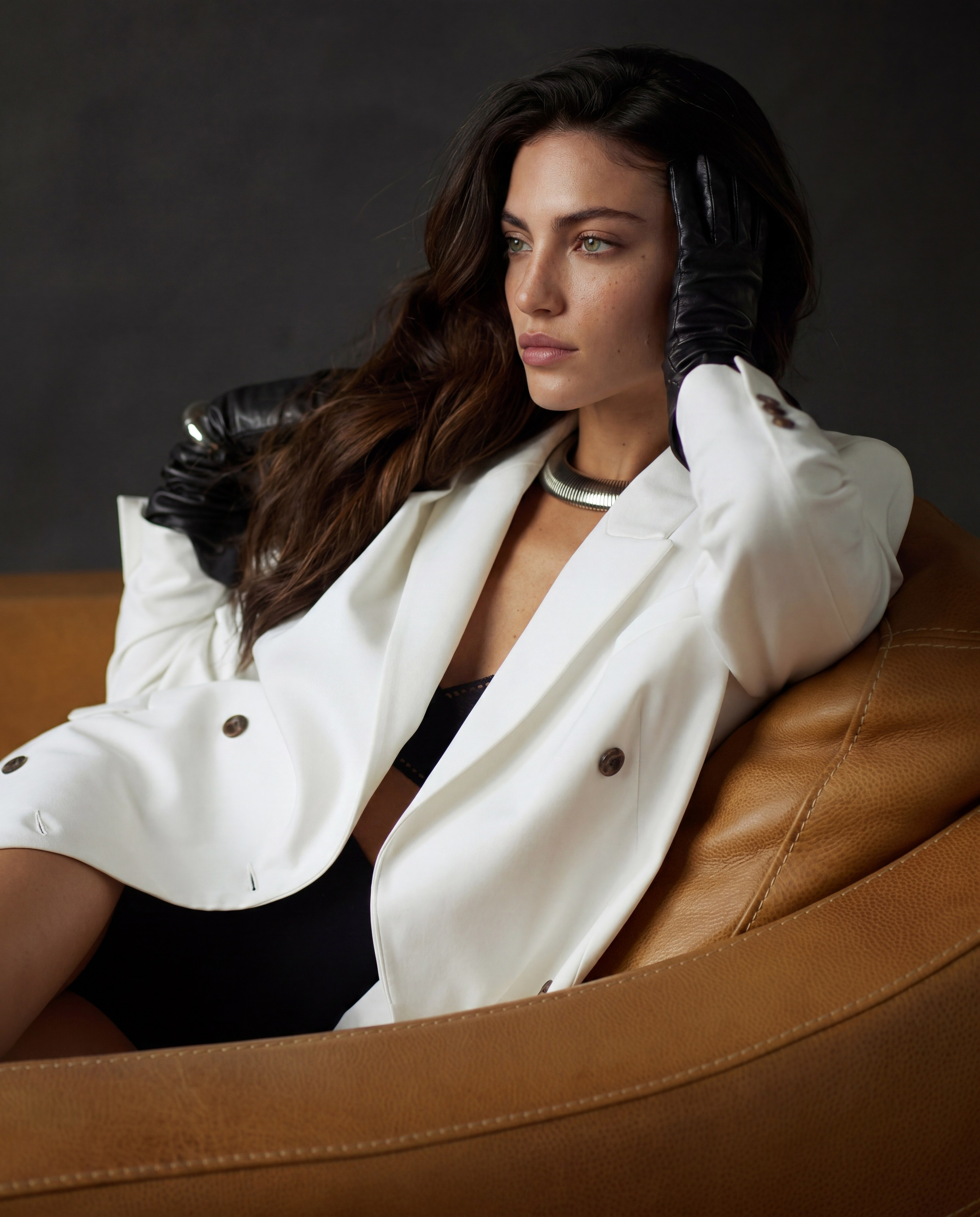 Имиджевая ИИ-фотосессия: выразительный портрет AI-модели, создающий мощный визуальный язык и конкурентное преимущество бренда